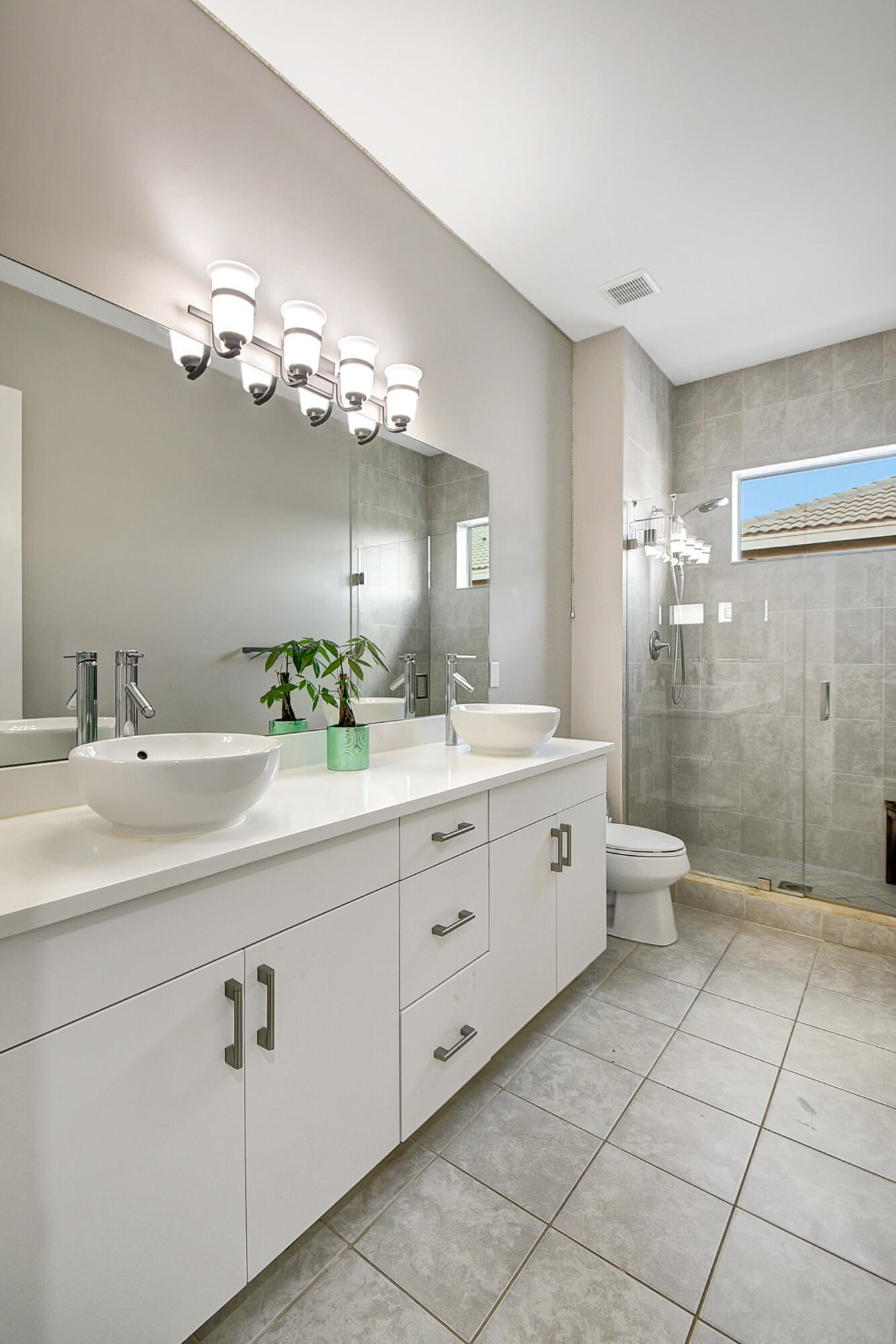DILLRUN ESTATES - Residential Lease