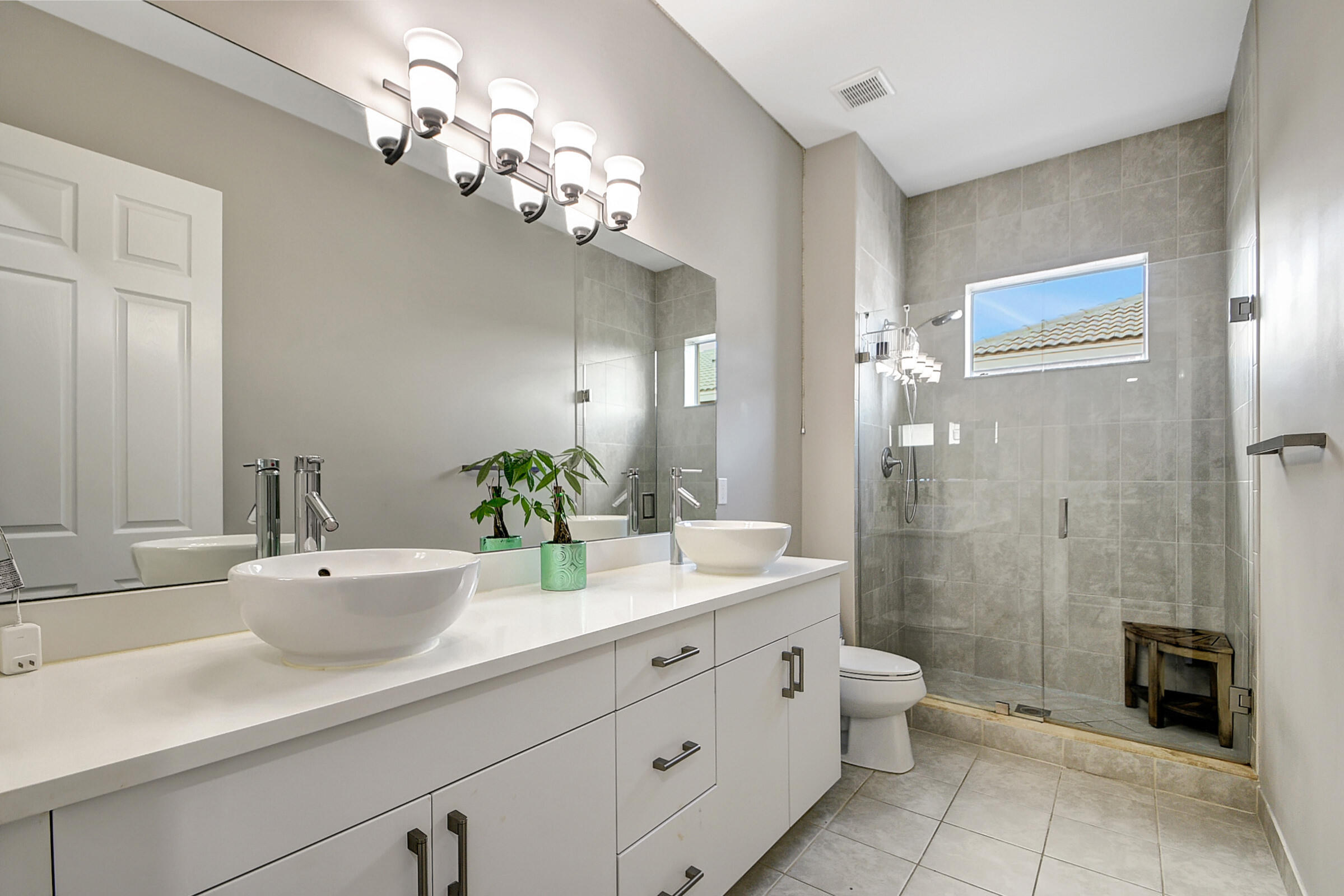 DILLRUN ESTATES - Residential Lease