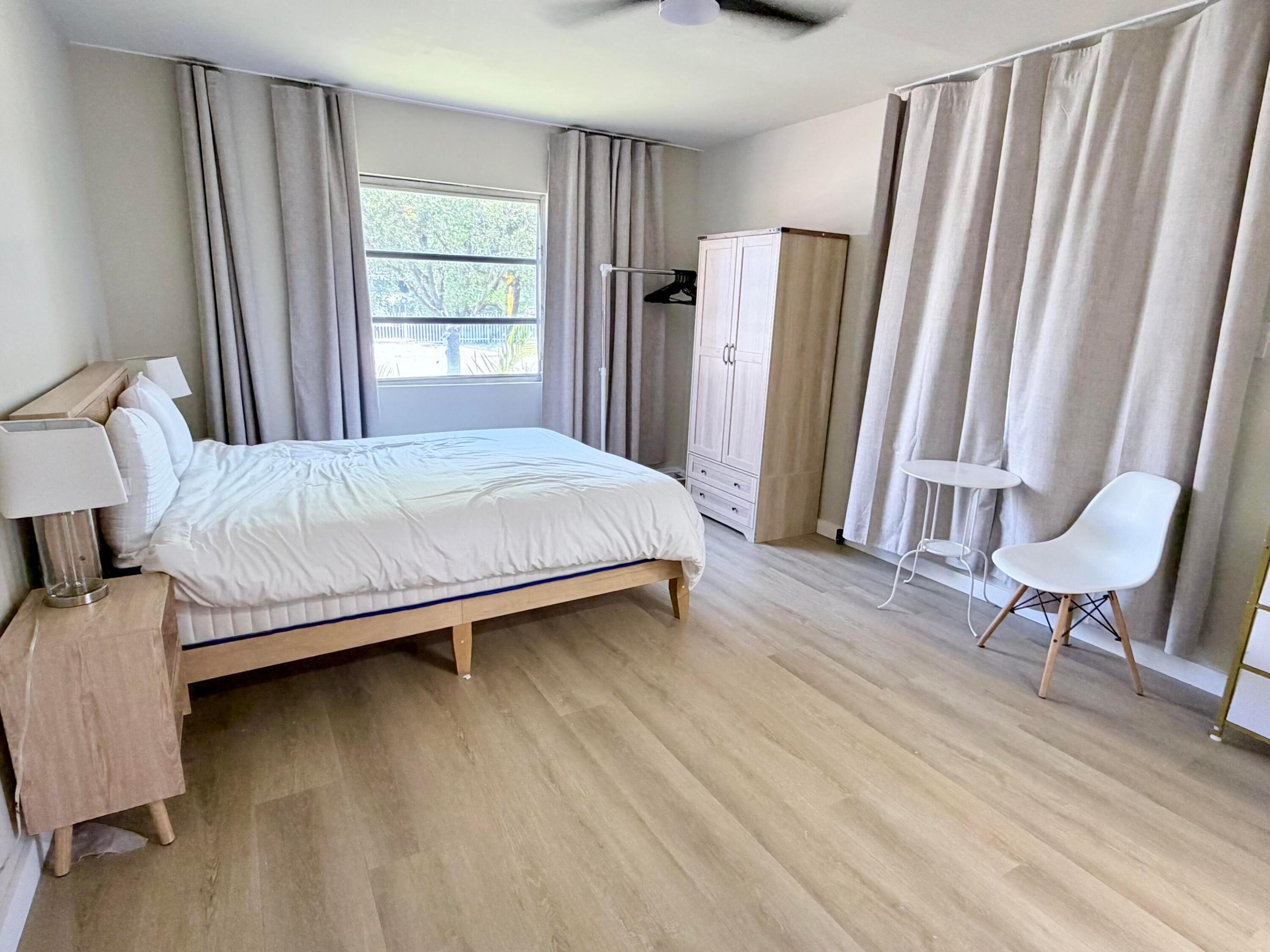 LAKE WORTH HEIGHTS - Residential Lease