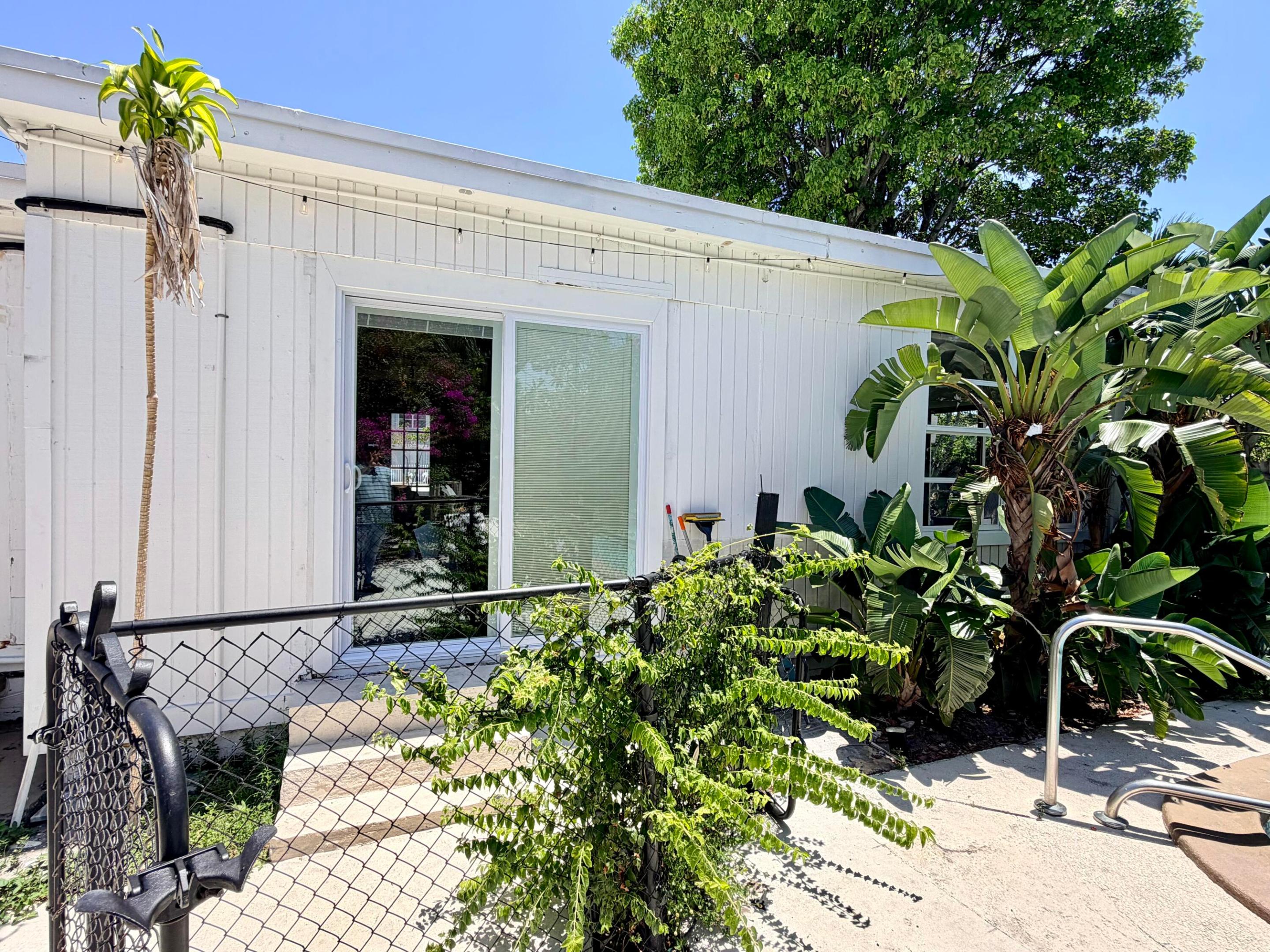 LAKE WORTH HEIGHTS - Residential Lease