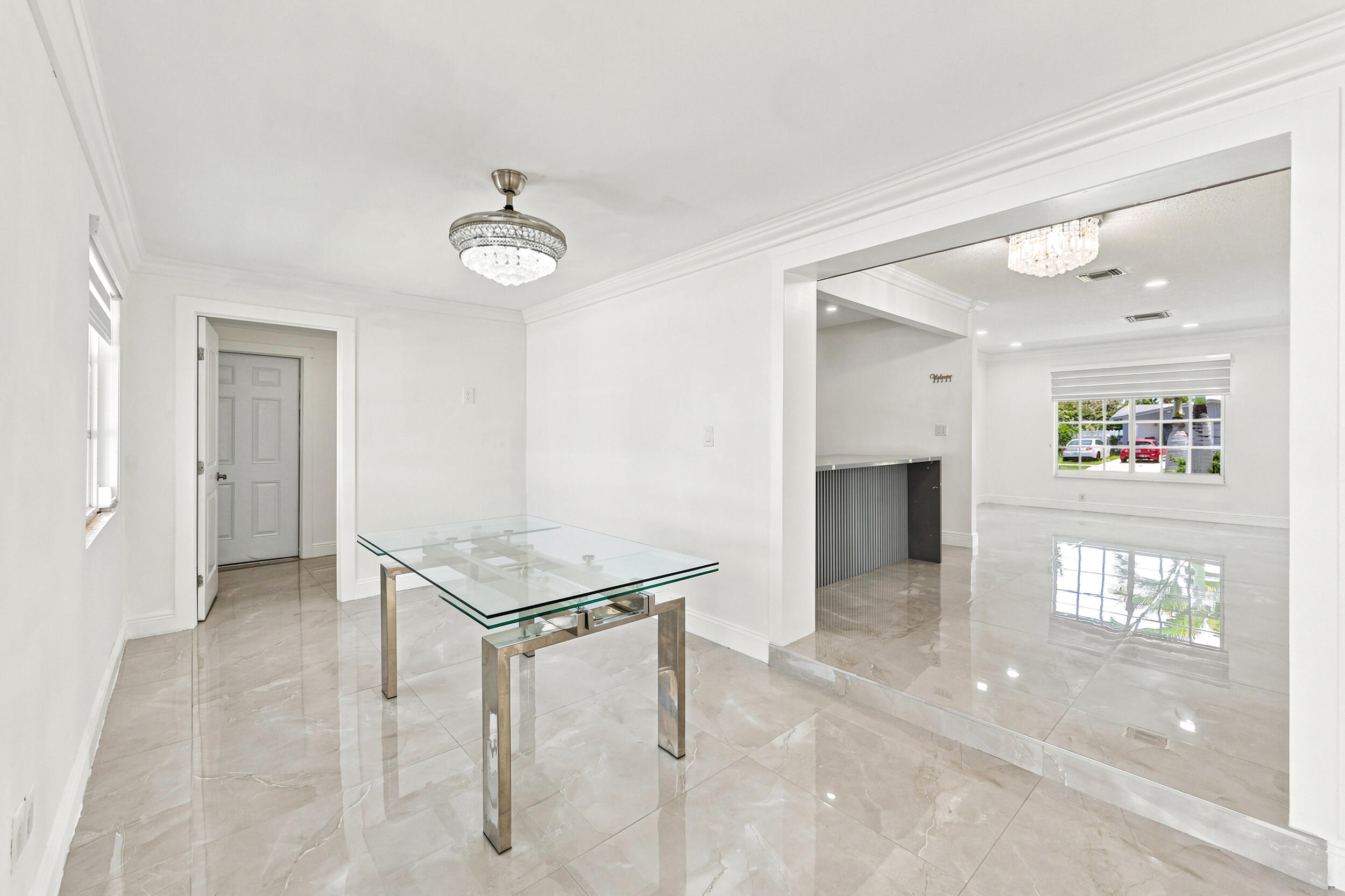 CRESTHAVEN OF PALM BEACH 1 - Residential Lease