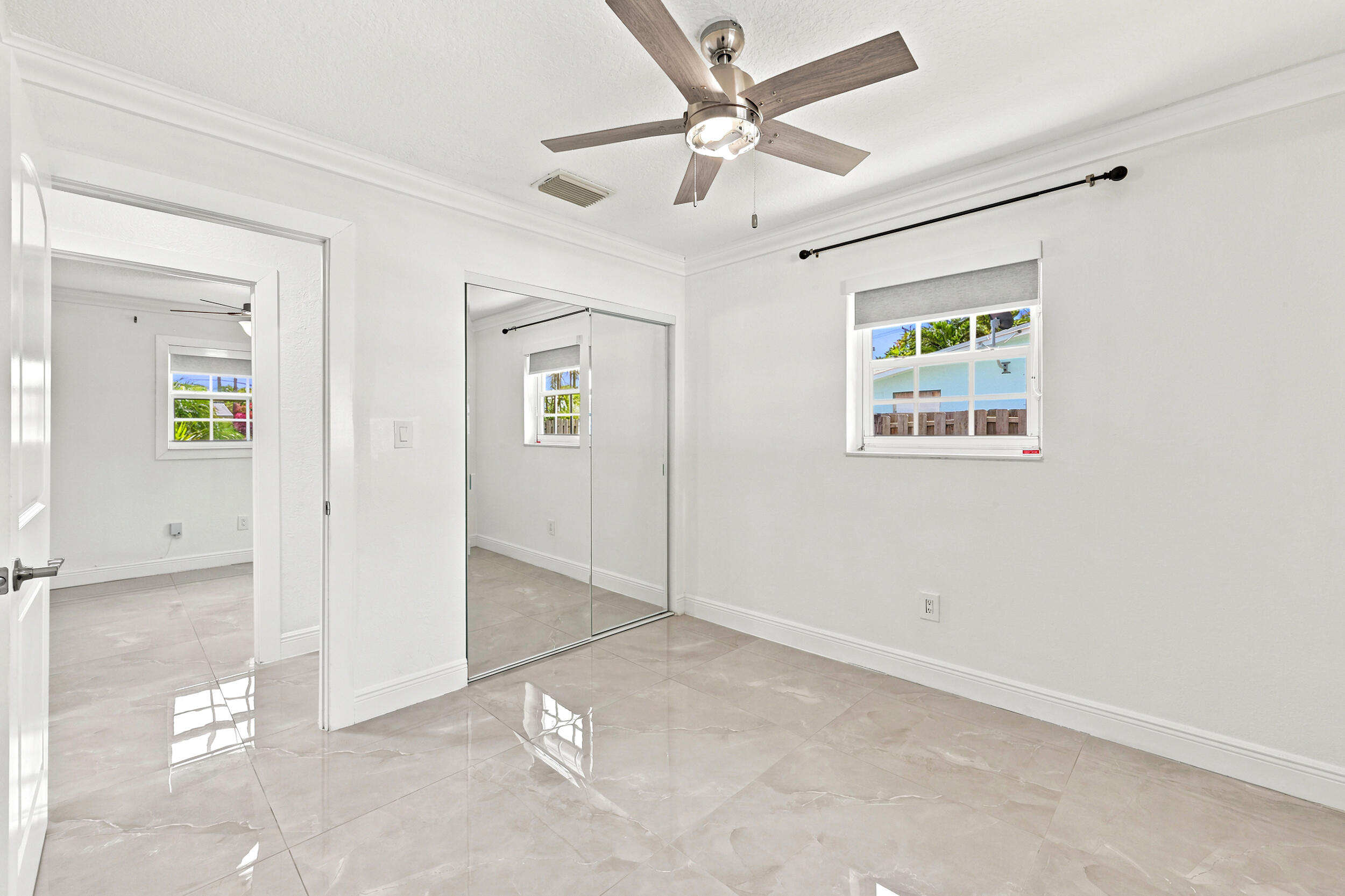 CRESTHAVEN OF PALM BEACH 1 - Residential Lease