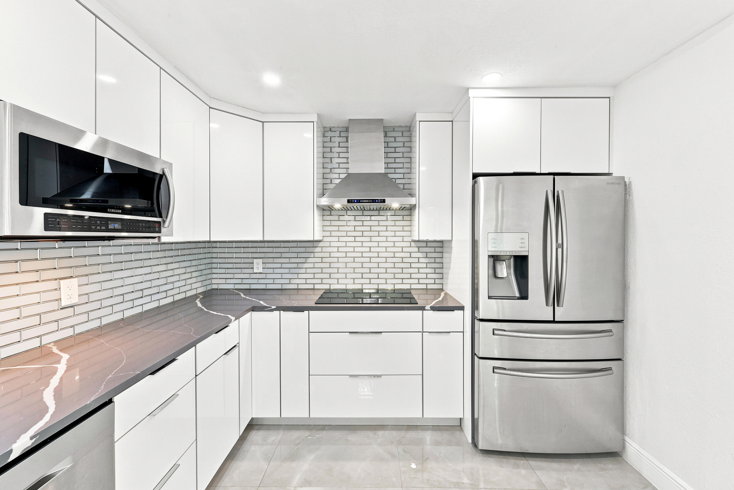 CRESTHAVEN OF PALM BEACH 1 - Residential Lease