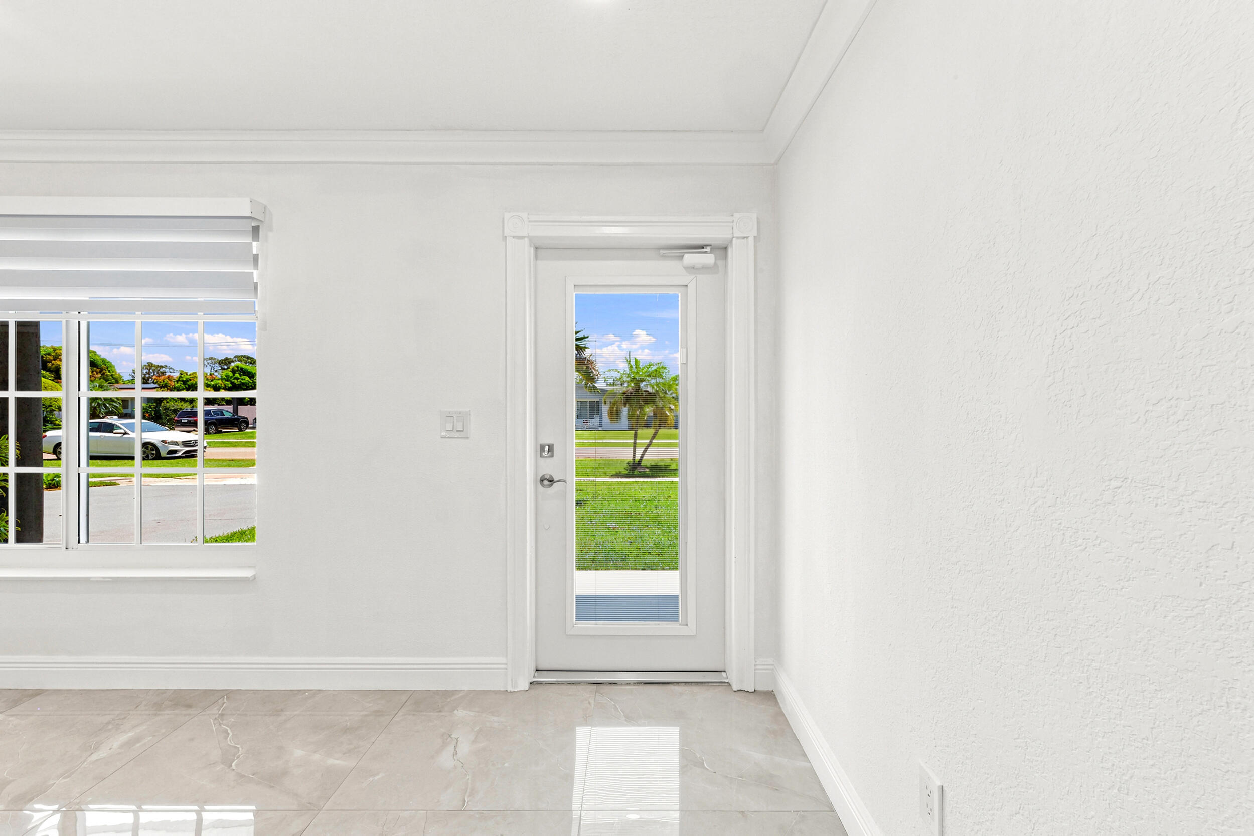 CRESTHAVEN OF PALM BEACH 1 - Residential Lease