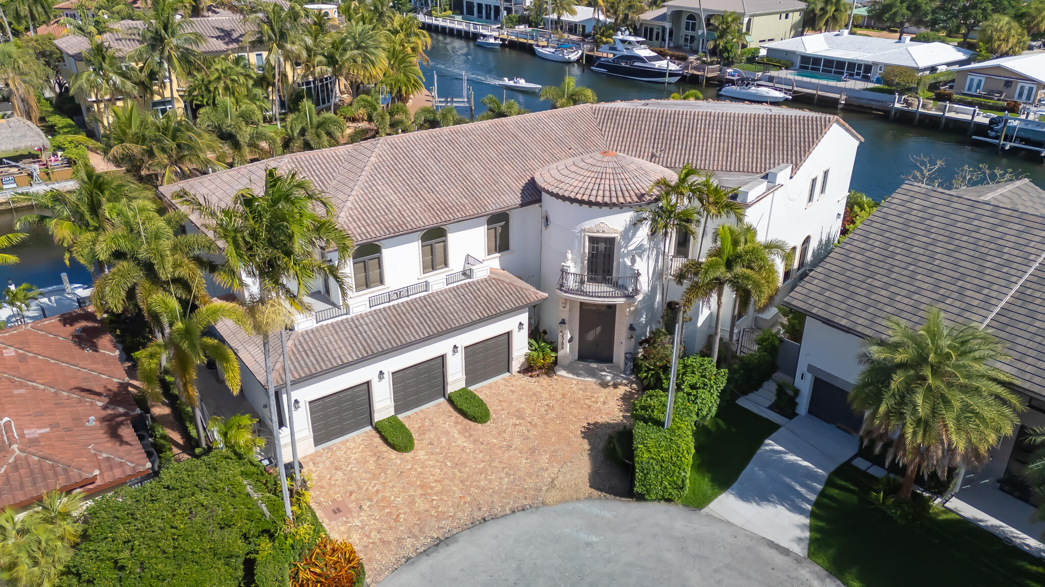VENETIAN ISLES 1ST SEC - Residential