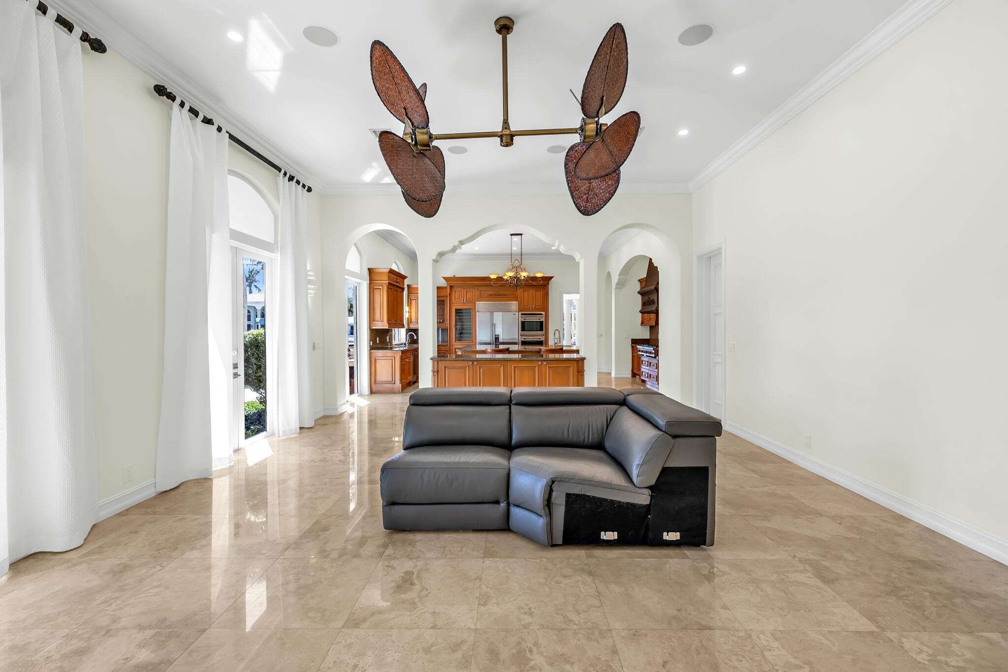 VENETIAN ISLES 1ST SEC - Residential