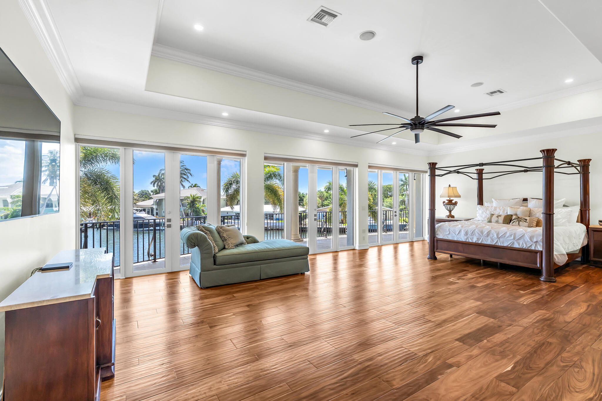 VENETIAN ISLES 1ST SEC - Residential