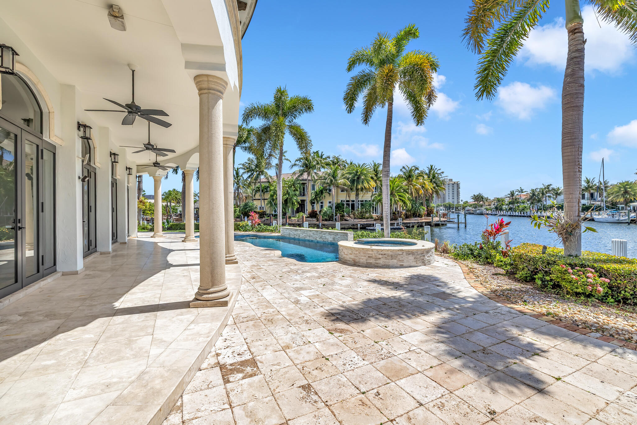 VENETIAN ISLES 1ST SEC - Residential