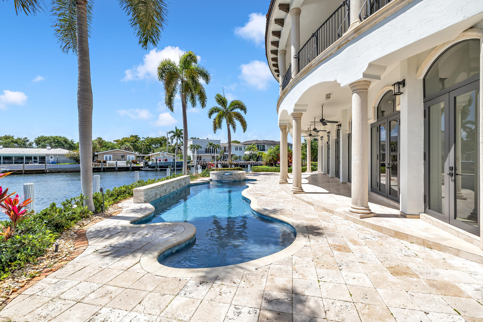 VENETIAN ISLES 1ST SEC - Residential
