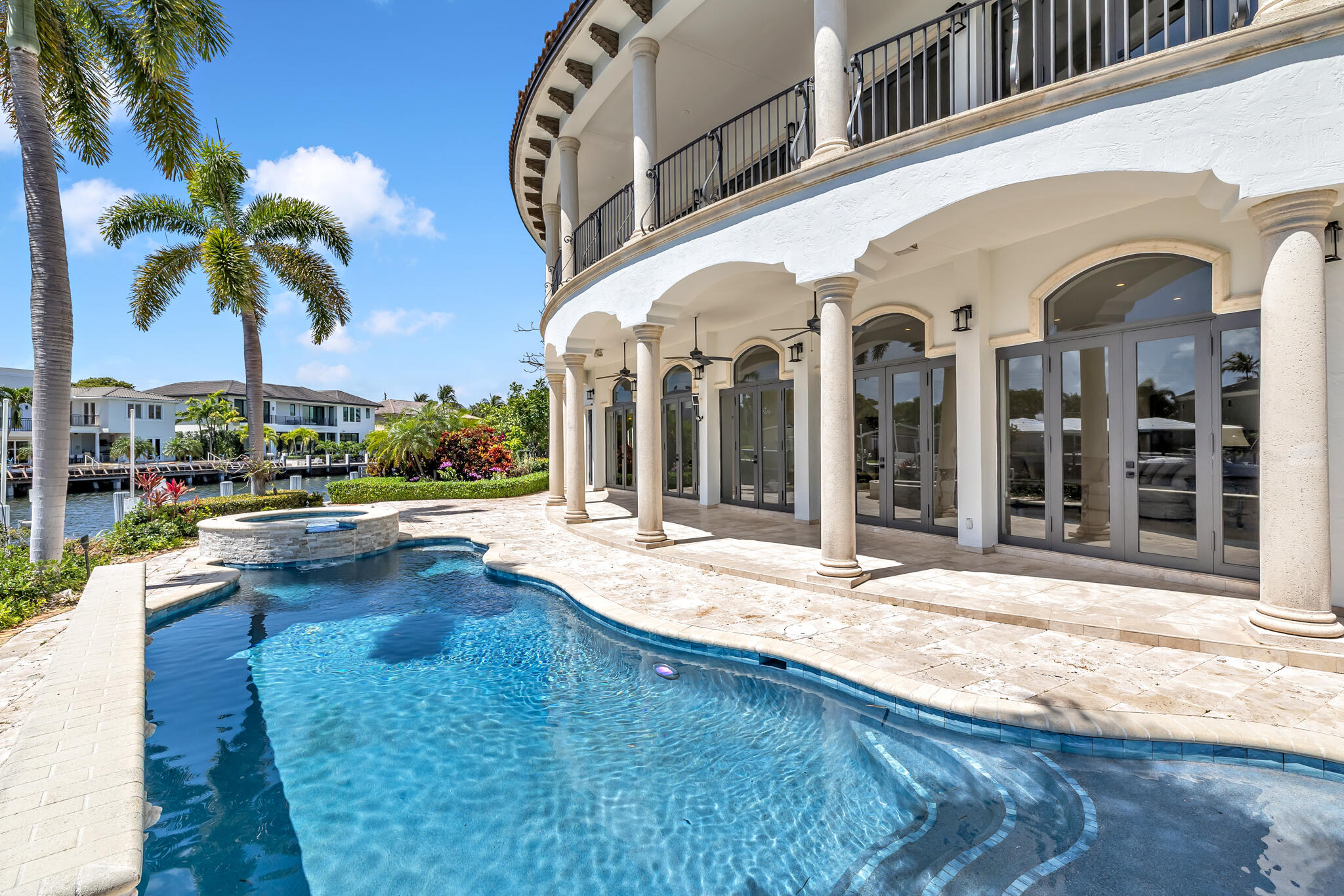 VENETIAN ISLES 1ST SEC - Residential