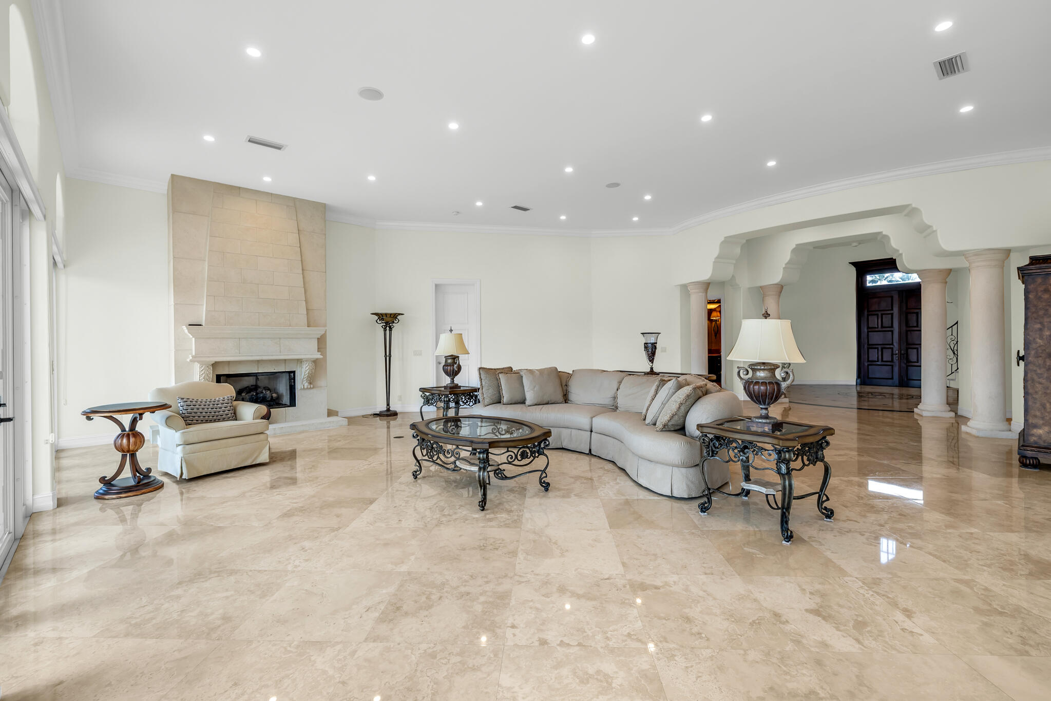 VENETIAN ISLES 1ST SEC - Residential