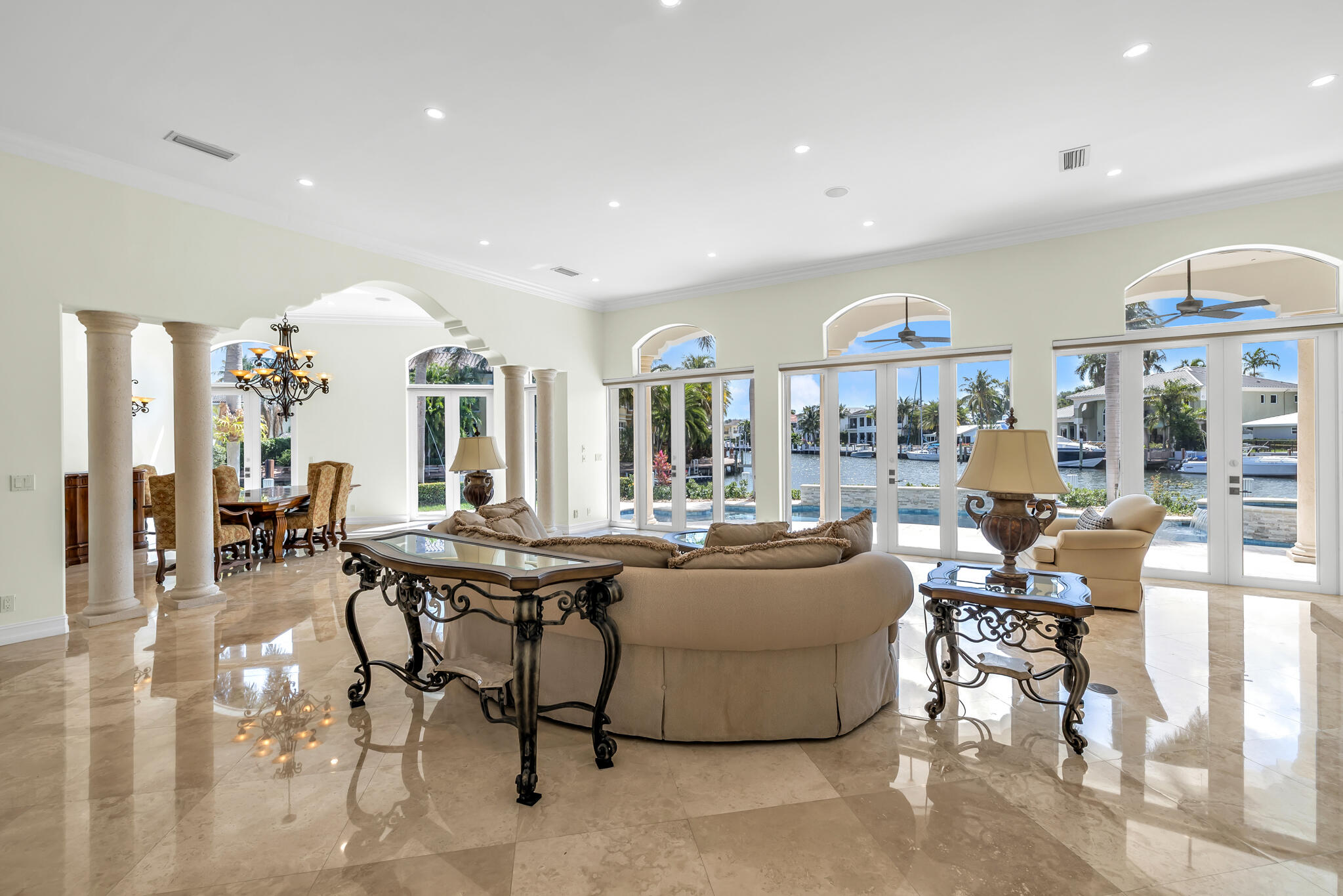 VENETIAN ISLES 1ST SEC - Residential