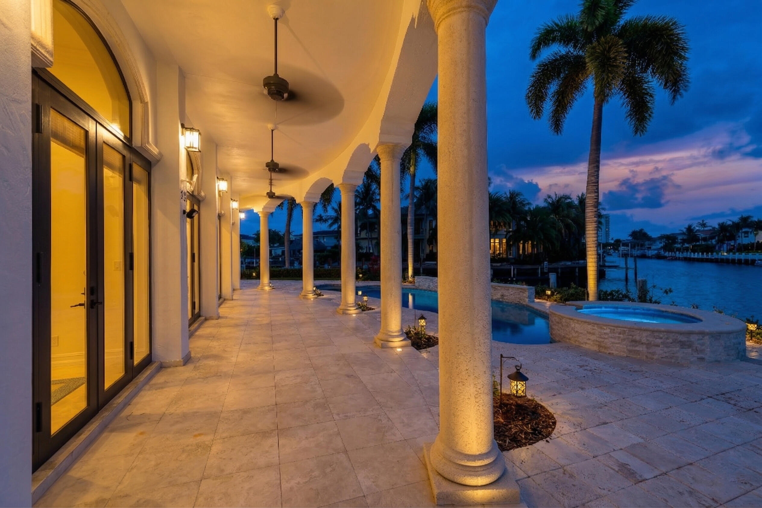 VENETIAN ISLES 1ST SEC - Residential