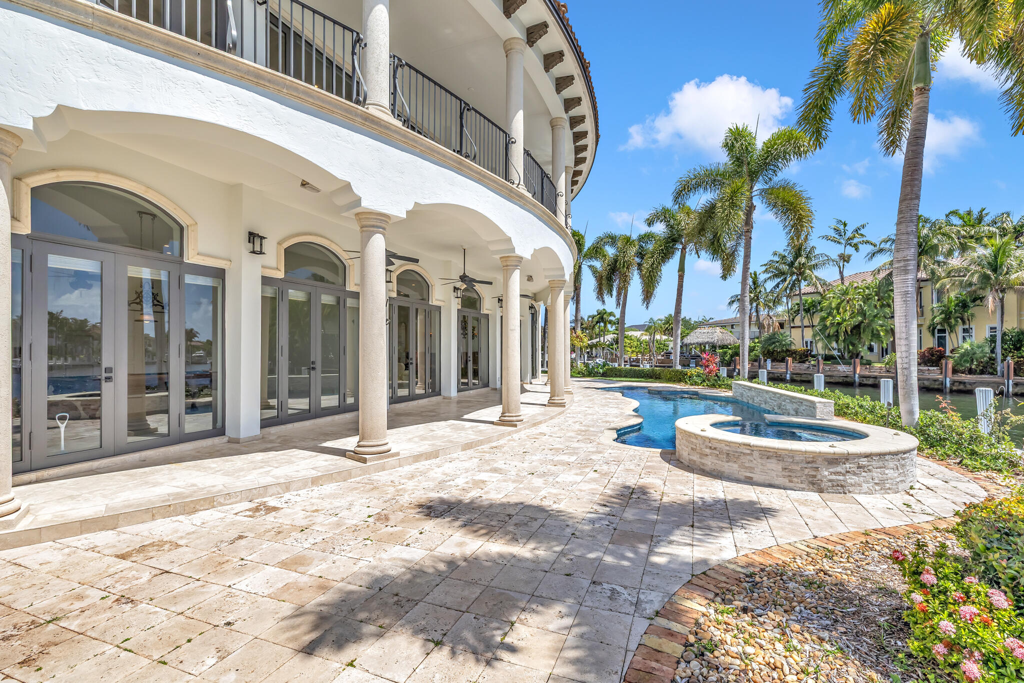 VENETIAN ISLES 1ST SEC - Residential