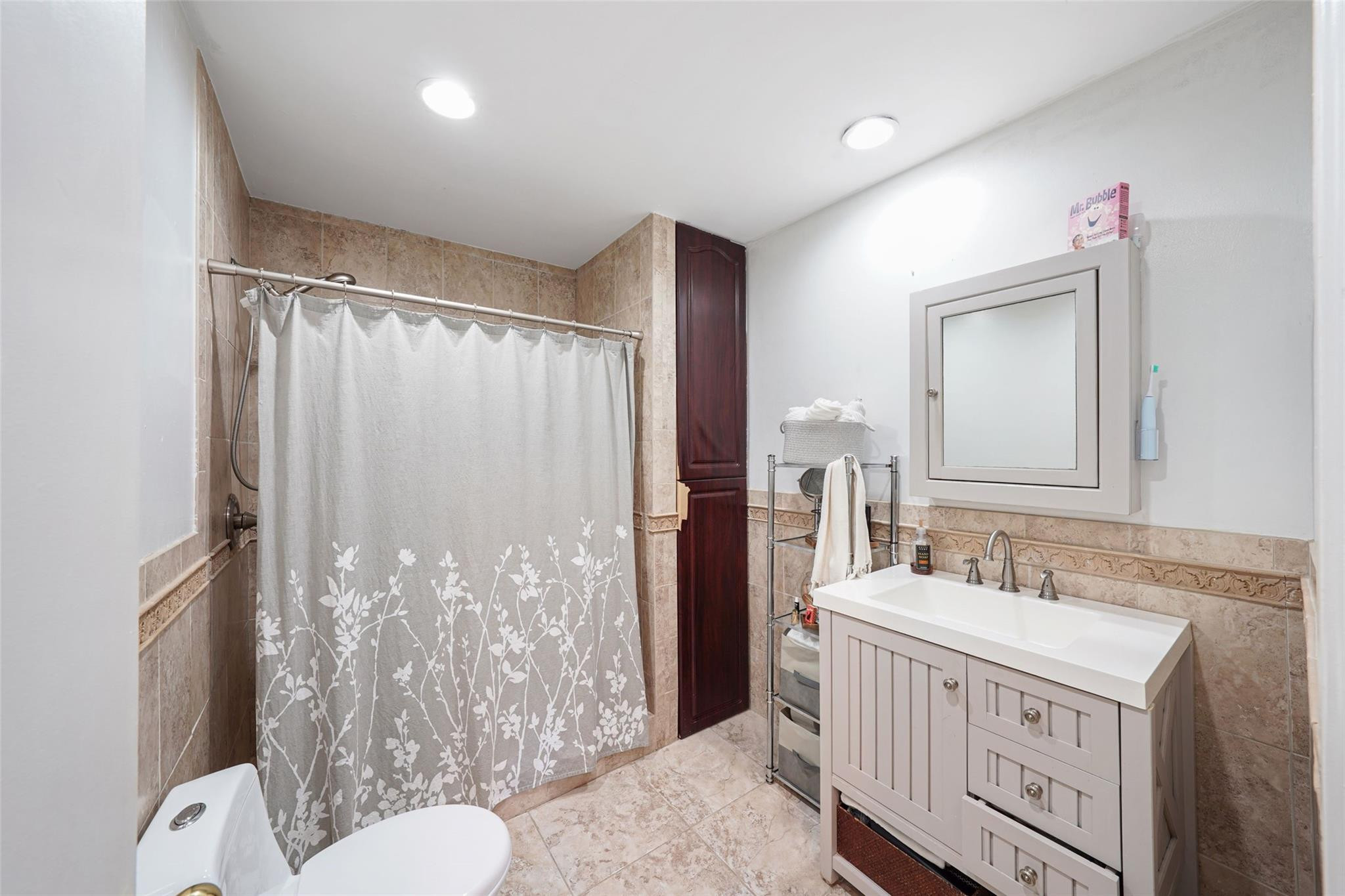 ALHAMBRA HEIGHTS - Residential