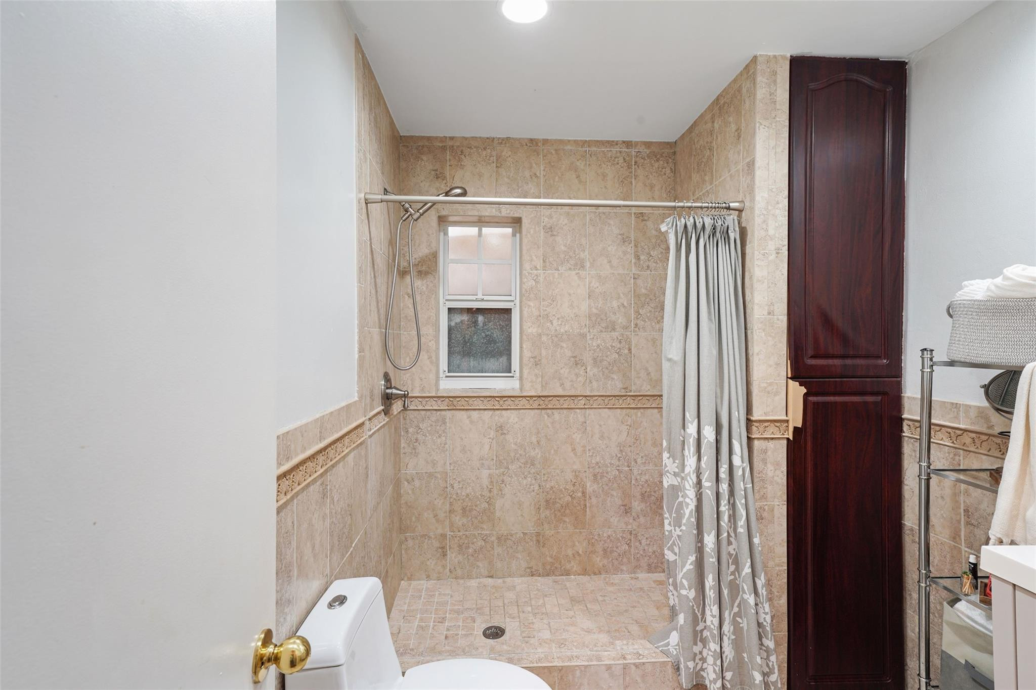 ALHAMBRA HEIGHTS - Residential