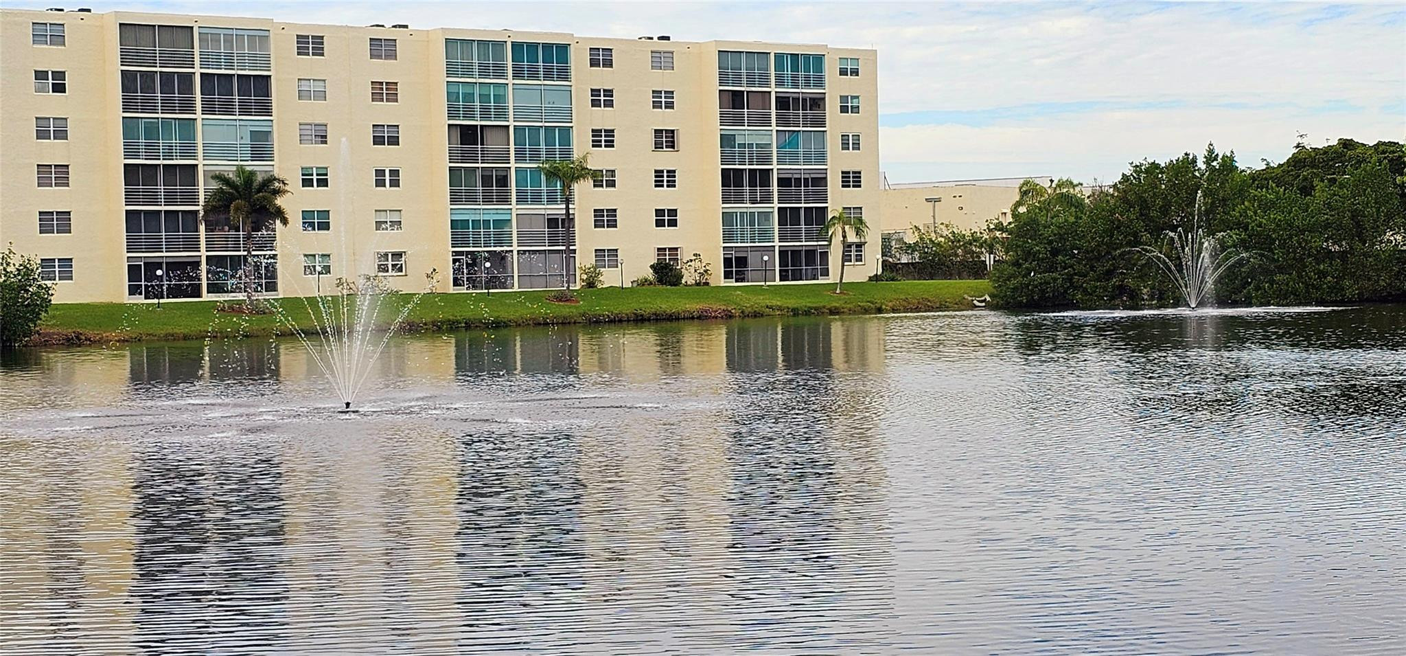 Meadowbrook Lakes View C - Residential Lease