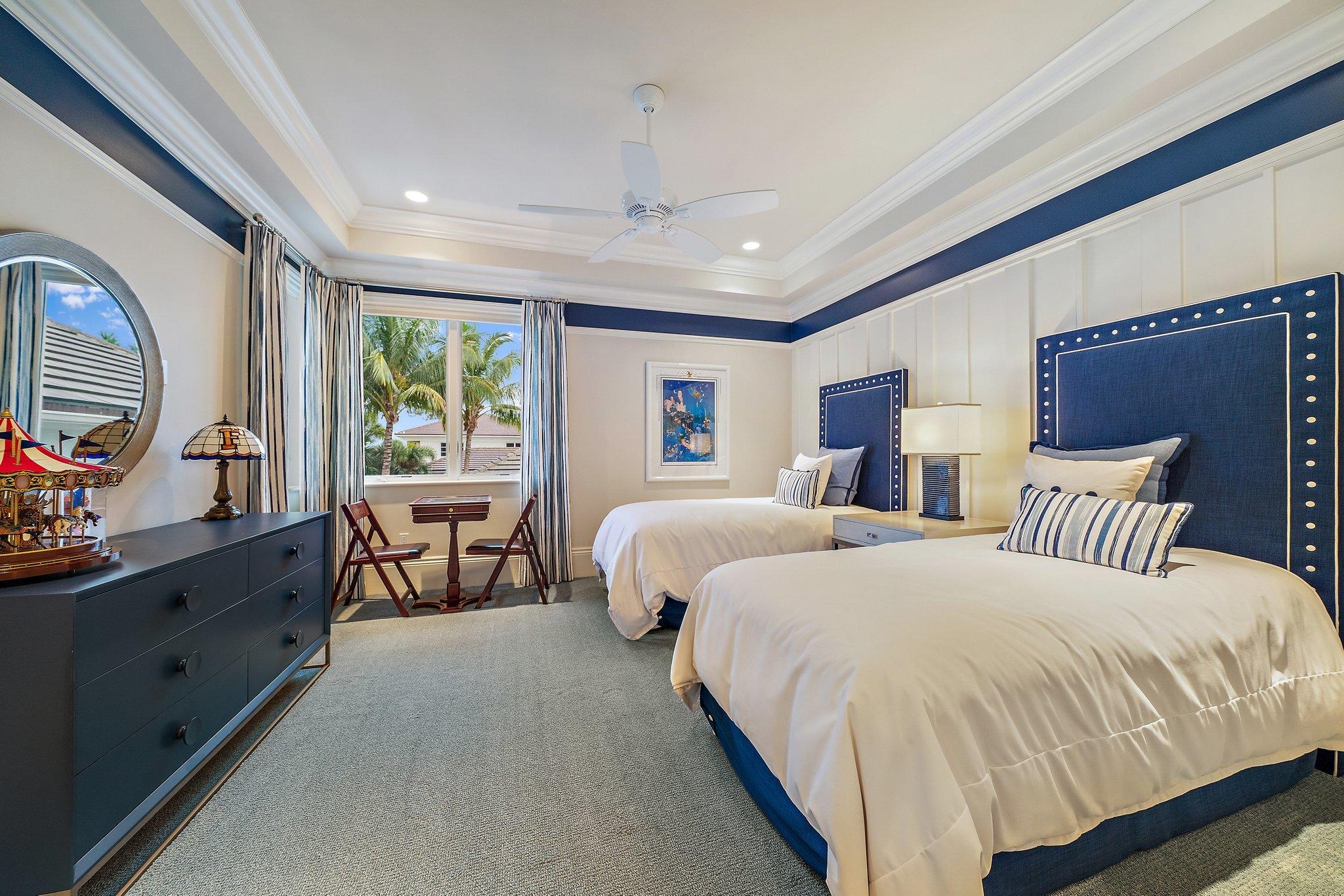 OLD PALM PL 4 - Residential