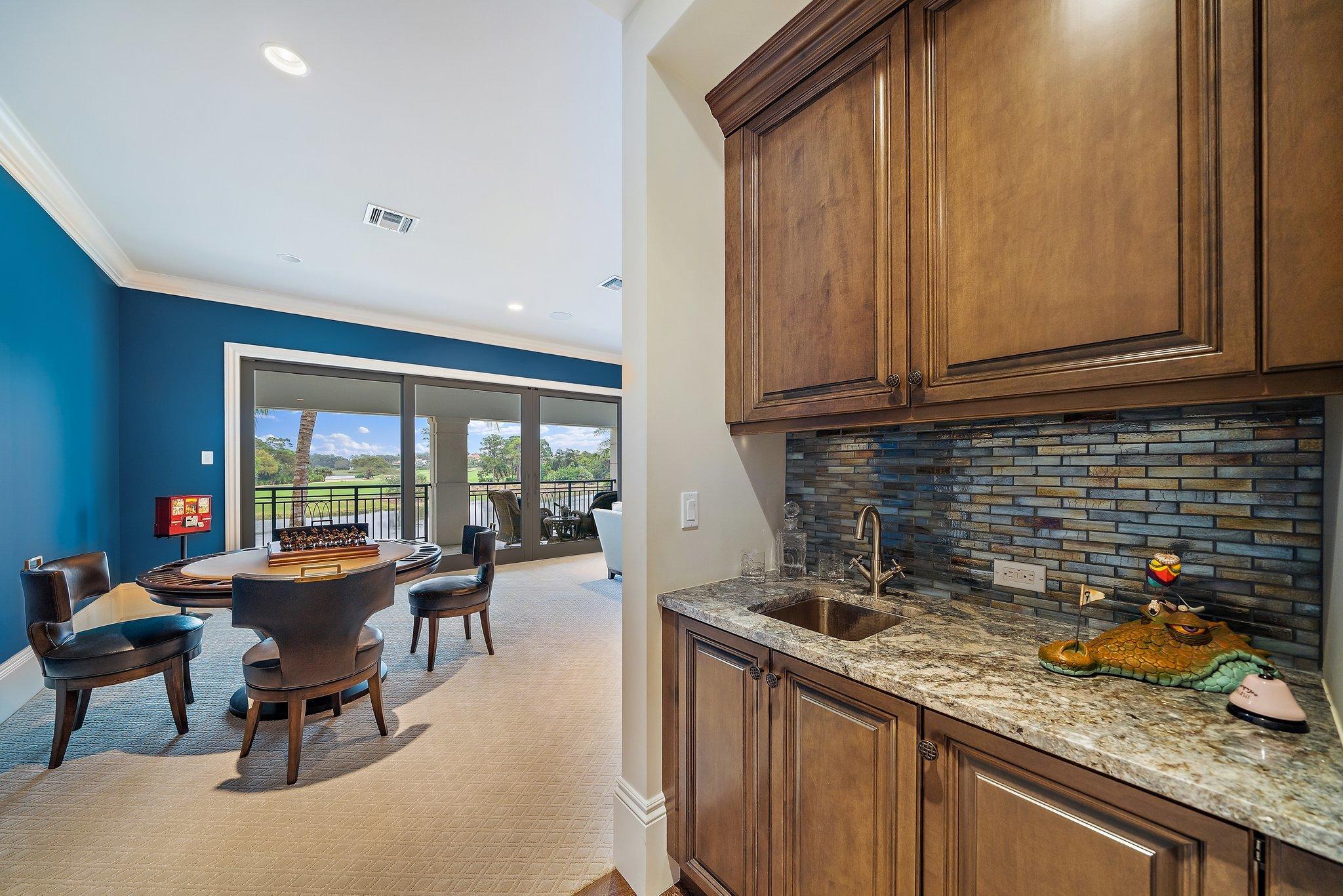 OLD PALM PL 4 - Residential