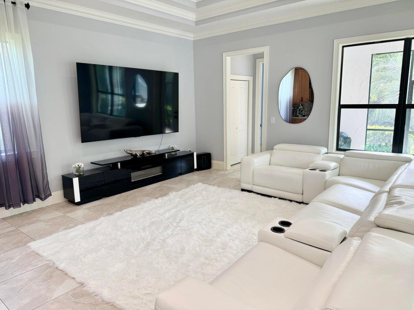 FIRST REPLAT OF RIVER POINT PUD - Residential