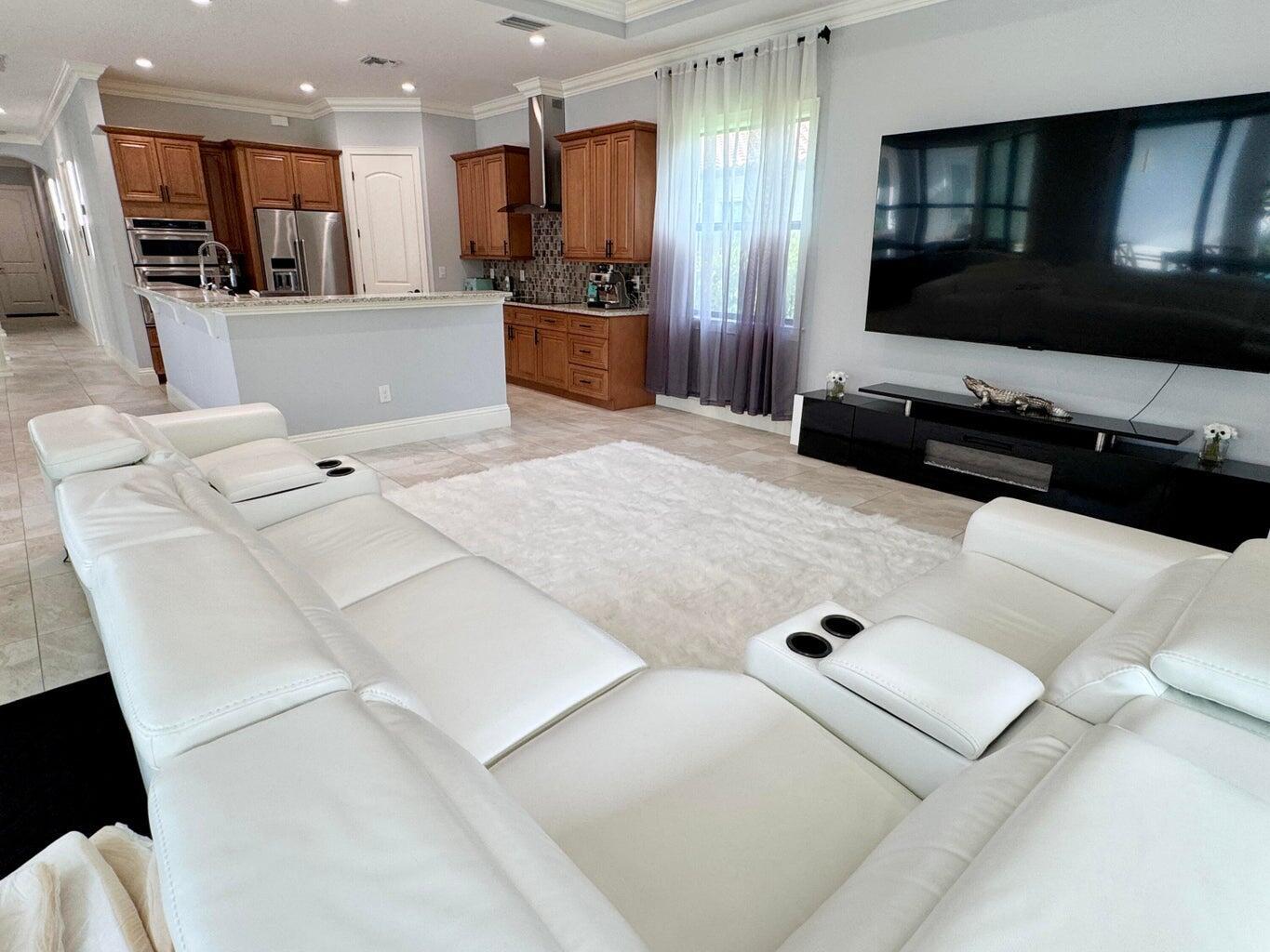 FIRST REPLAT OF RIVER POINT PUD - Residential