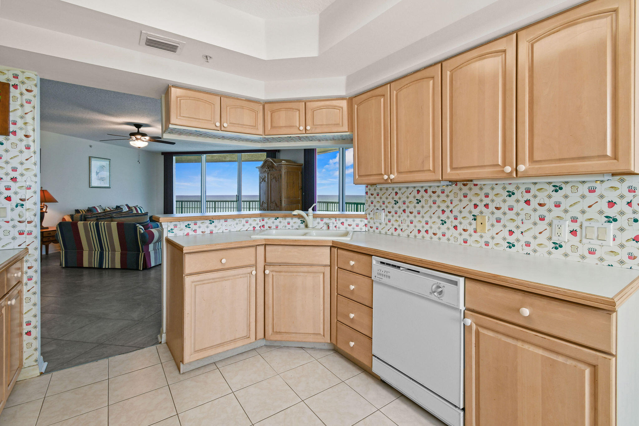 REGENCY ISLAND DUNES - Residential