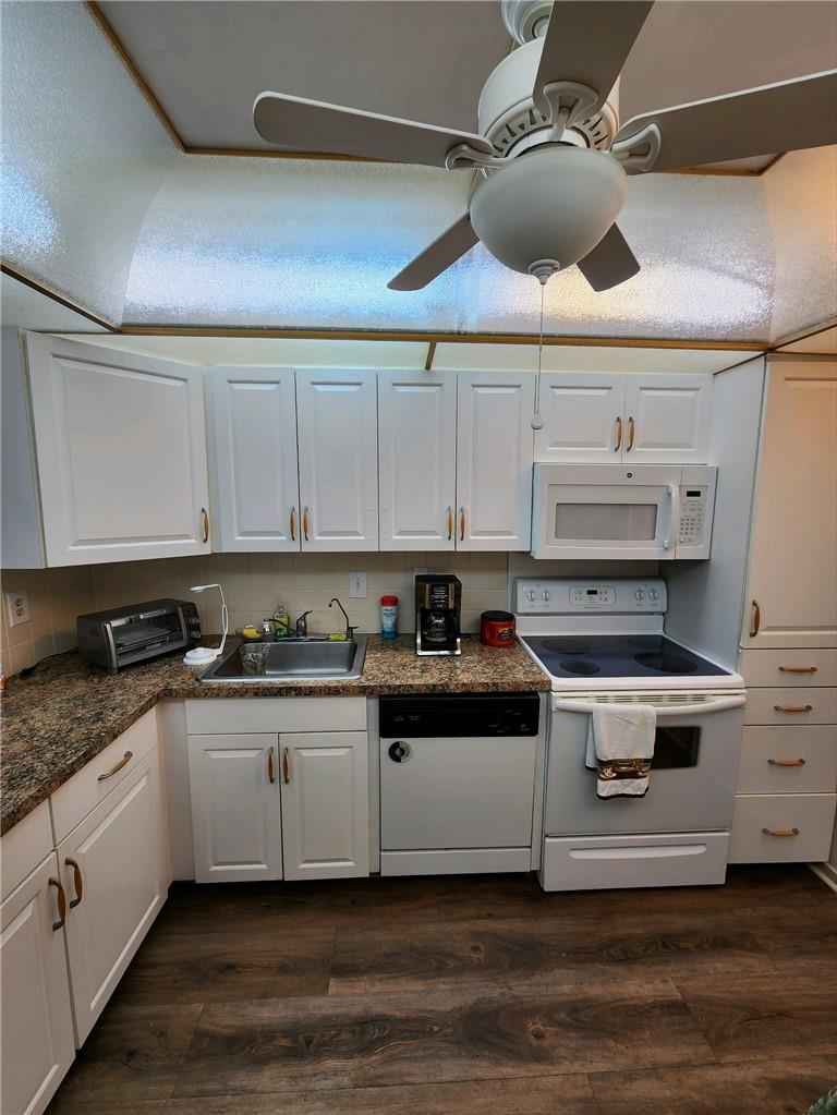 Holiday Springs - Residential