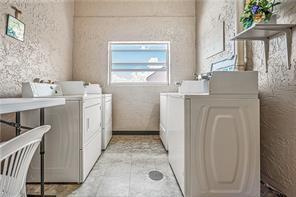 Holiday Springs - Residential