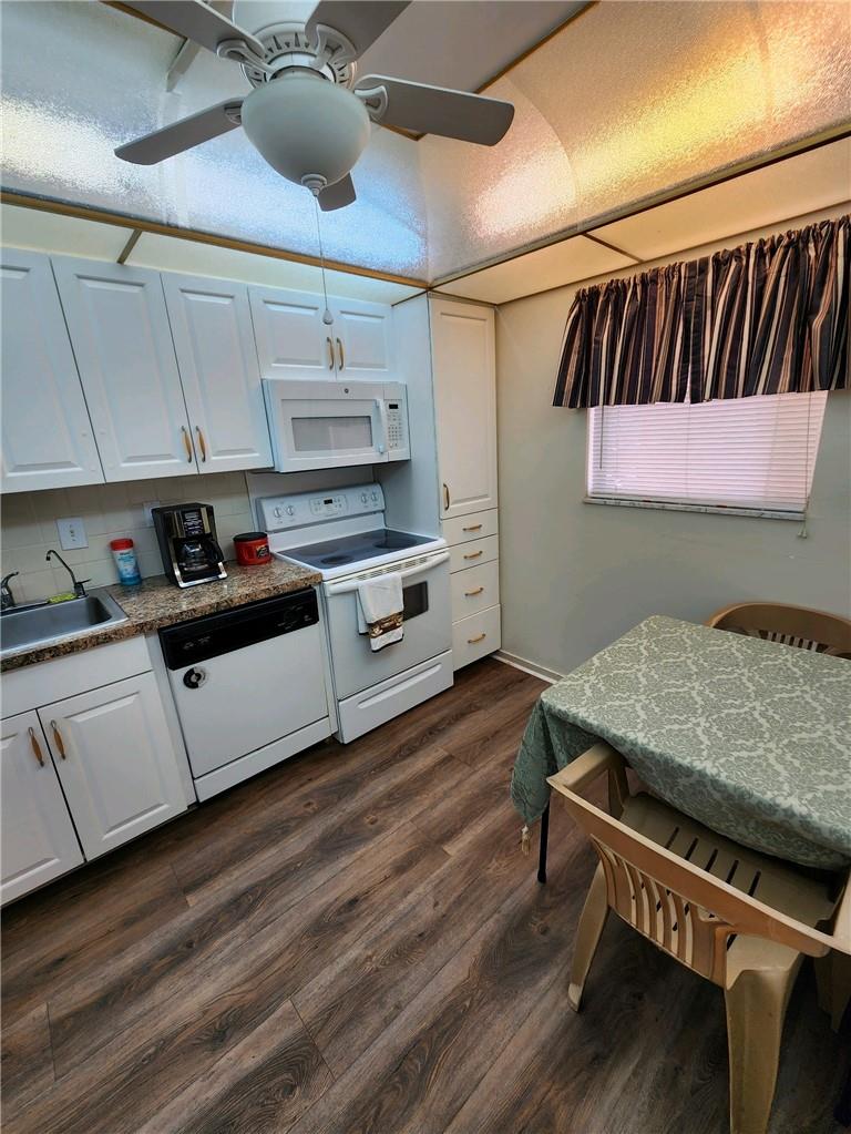 Holiday Springs - Residential