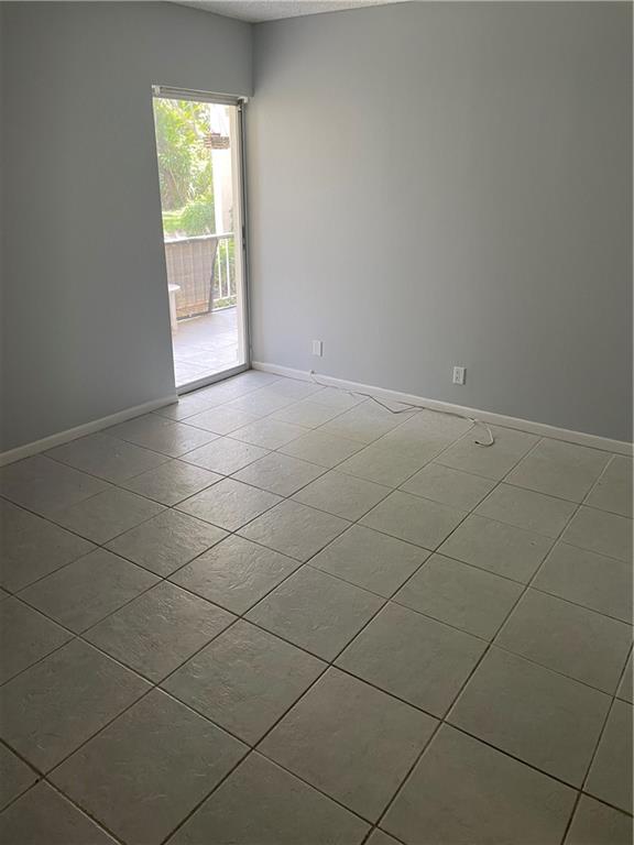 Spanish Oaks of Boca - Residential