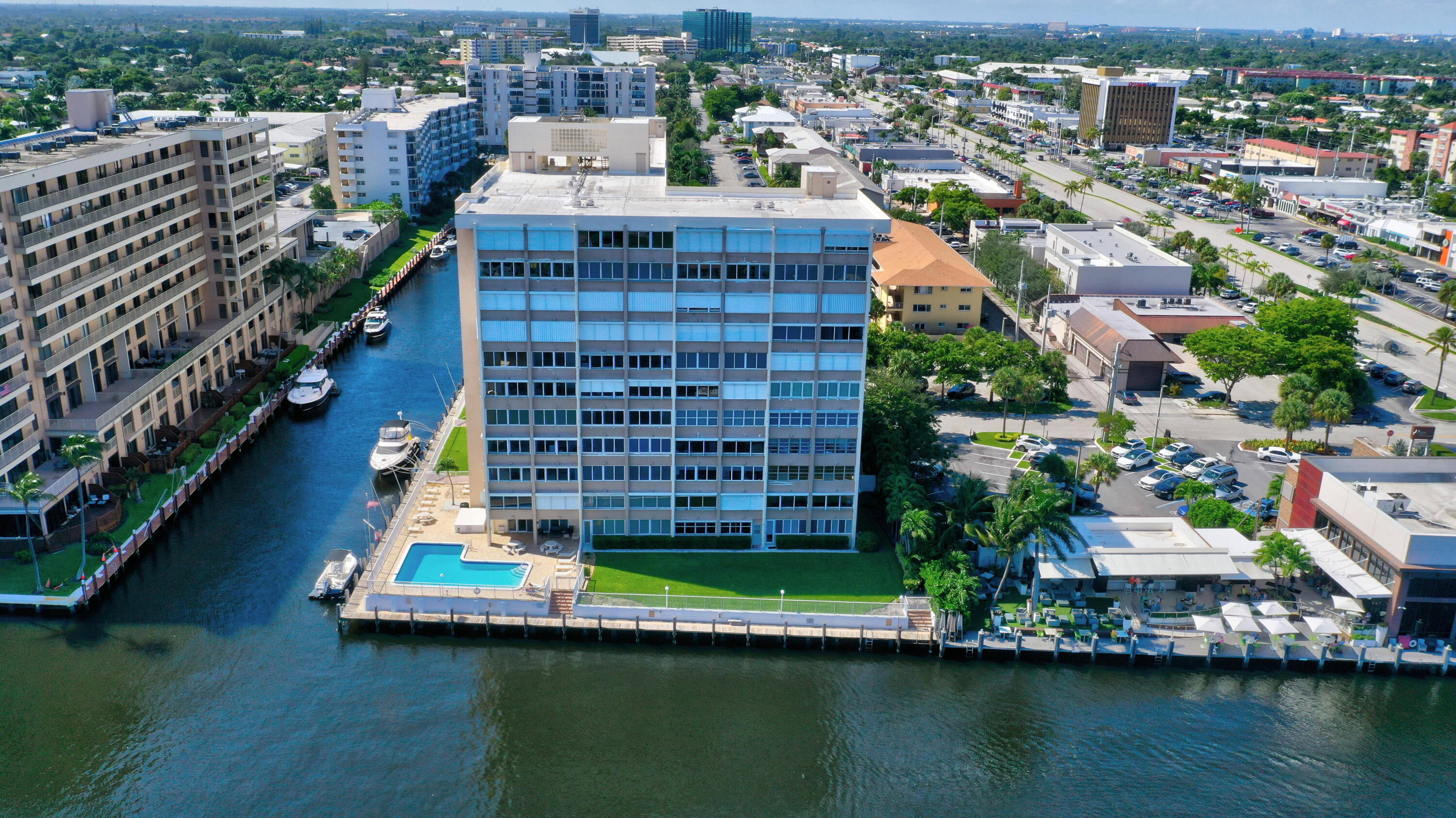 ROYAL MARINER CONDO - Residential