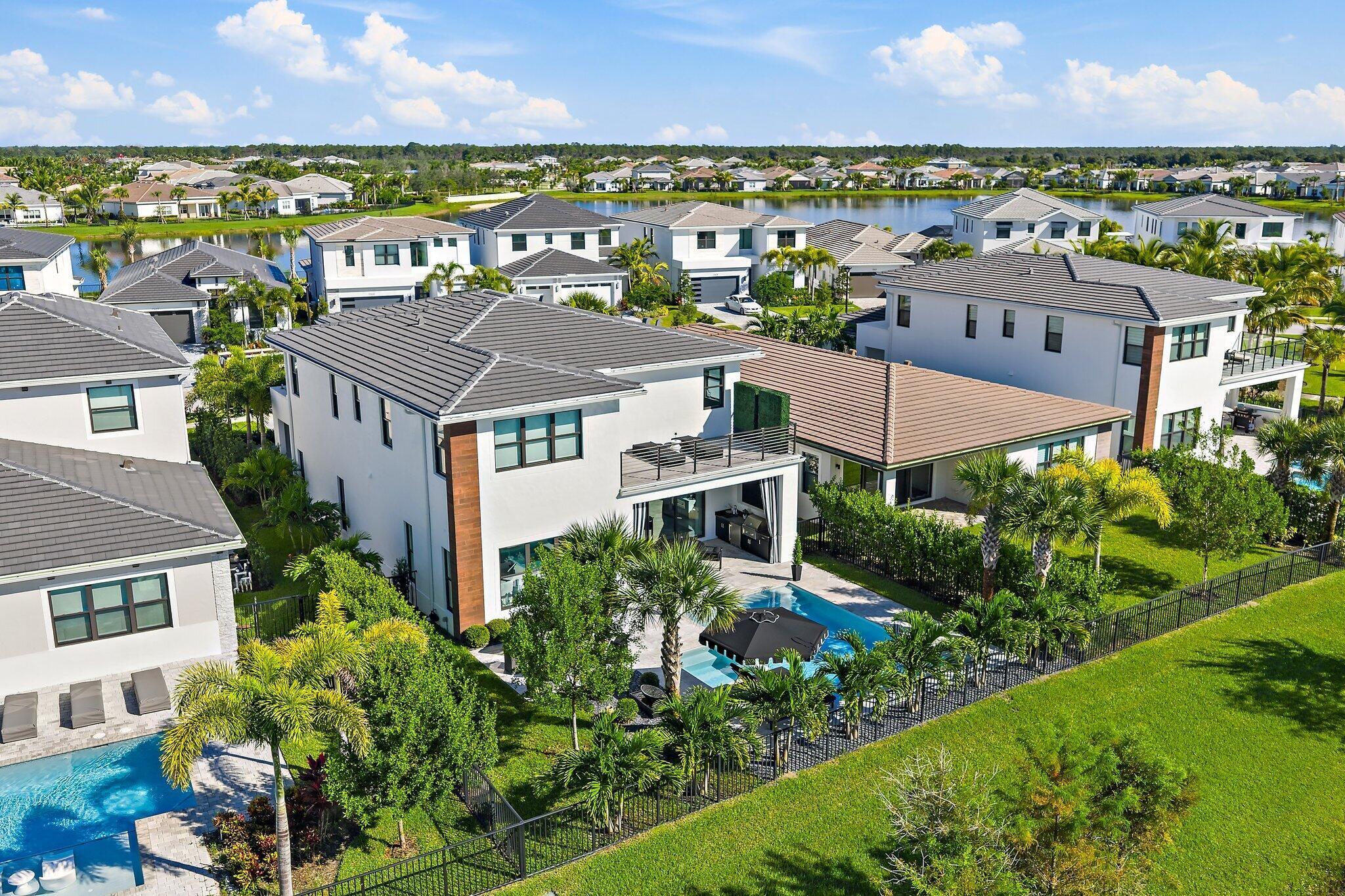 Solana Bay at Avenir - Residential
