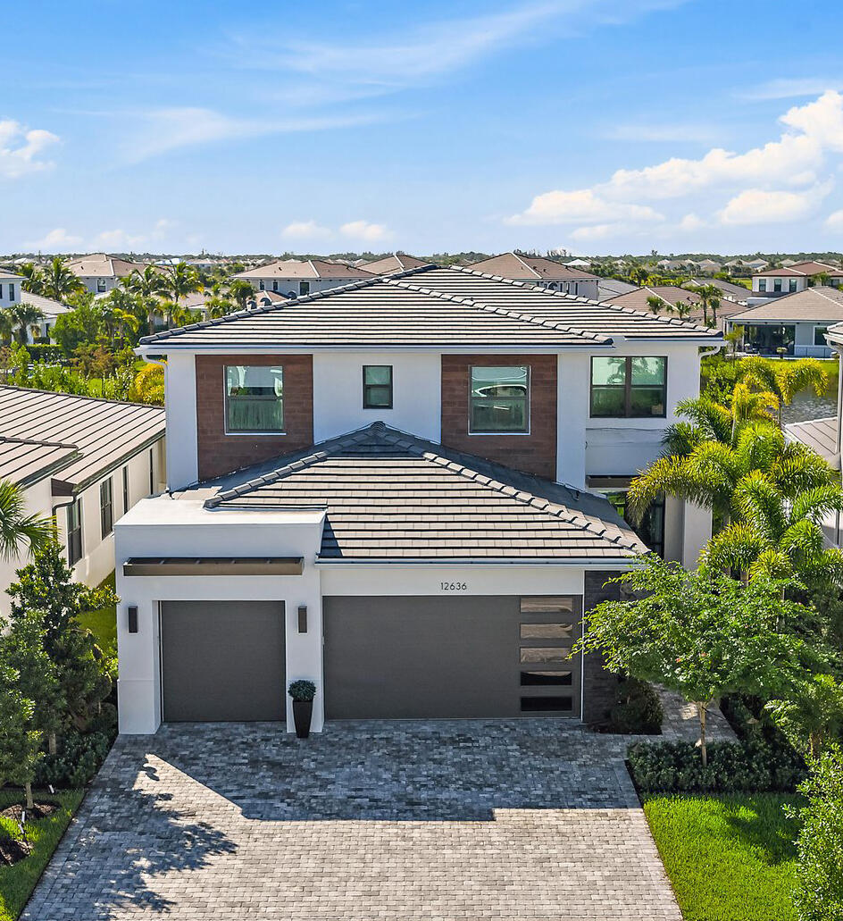 Solana Bay at Avenir - Residential