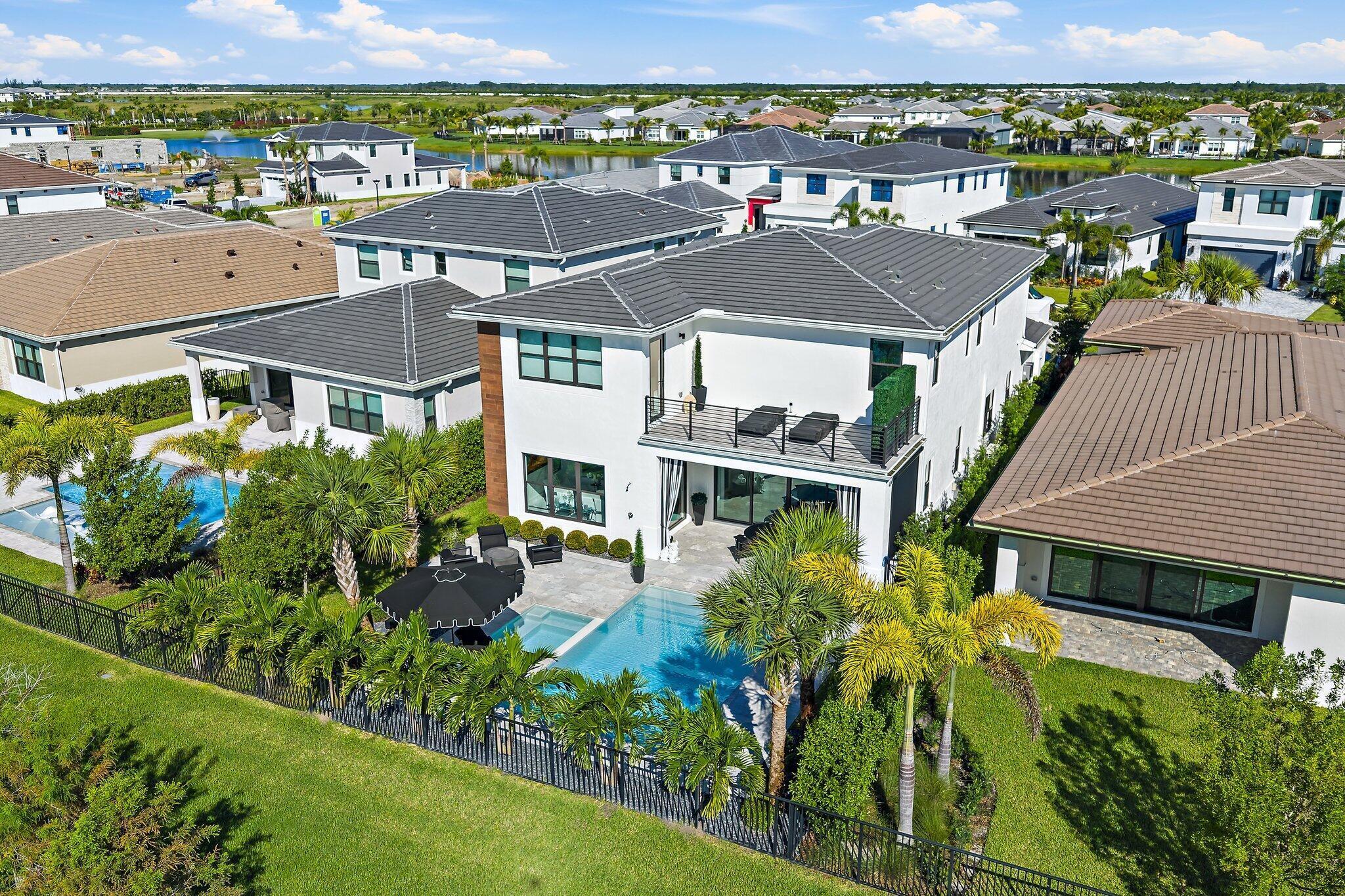 Solana Bay at Avenir - Residential