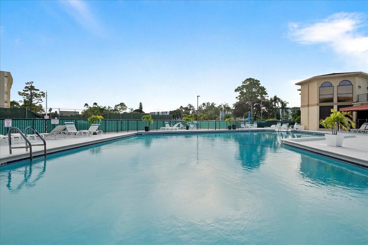 HAMLET AT POINCIANA CONDO - Residential
