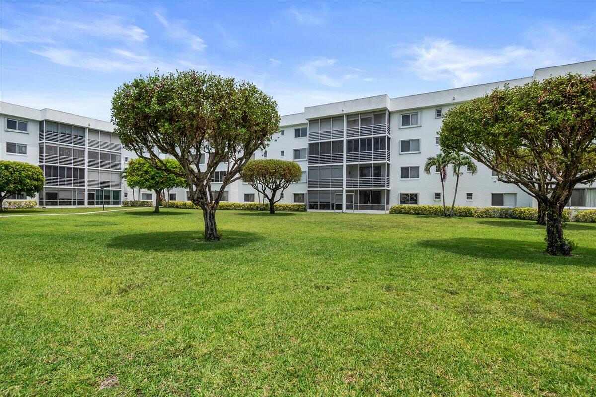 HAMLET AT POINCIANA CONDO - Residential