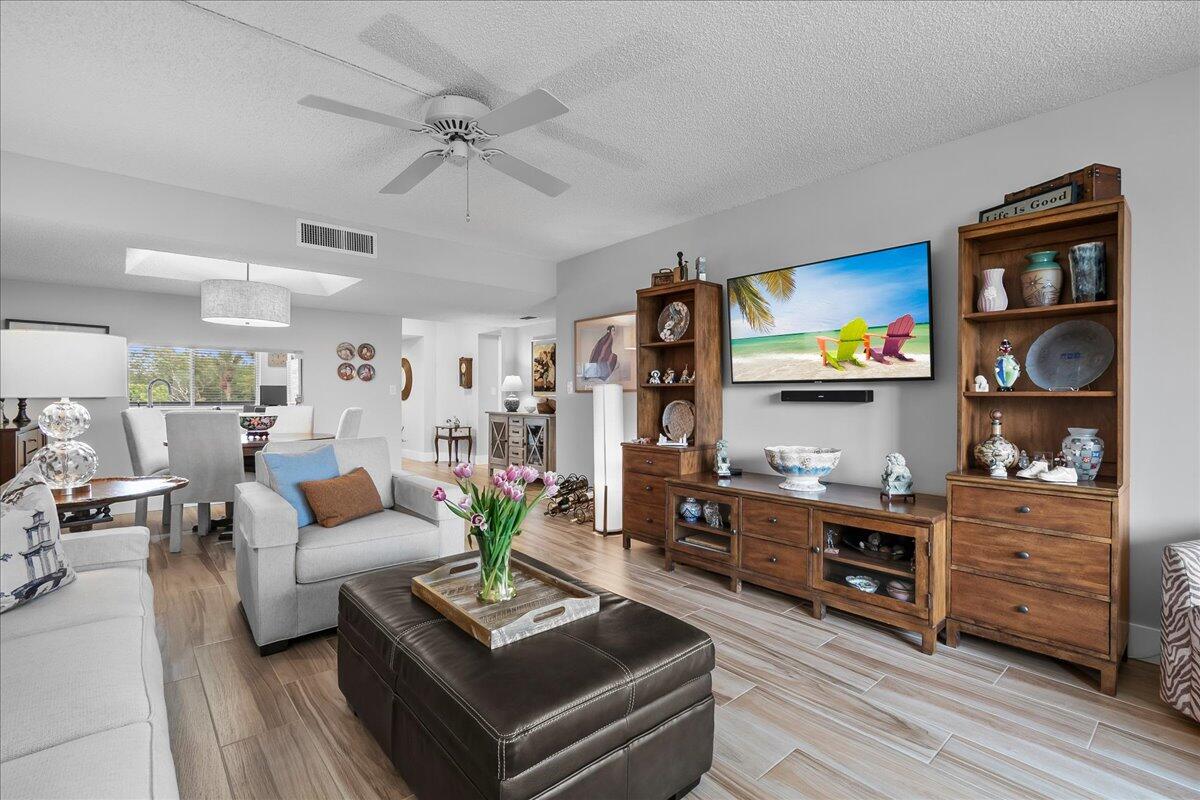 HAMLET AT POINCIANA CONDO - Residential