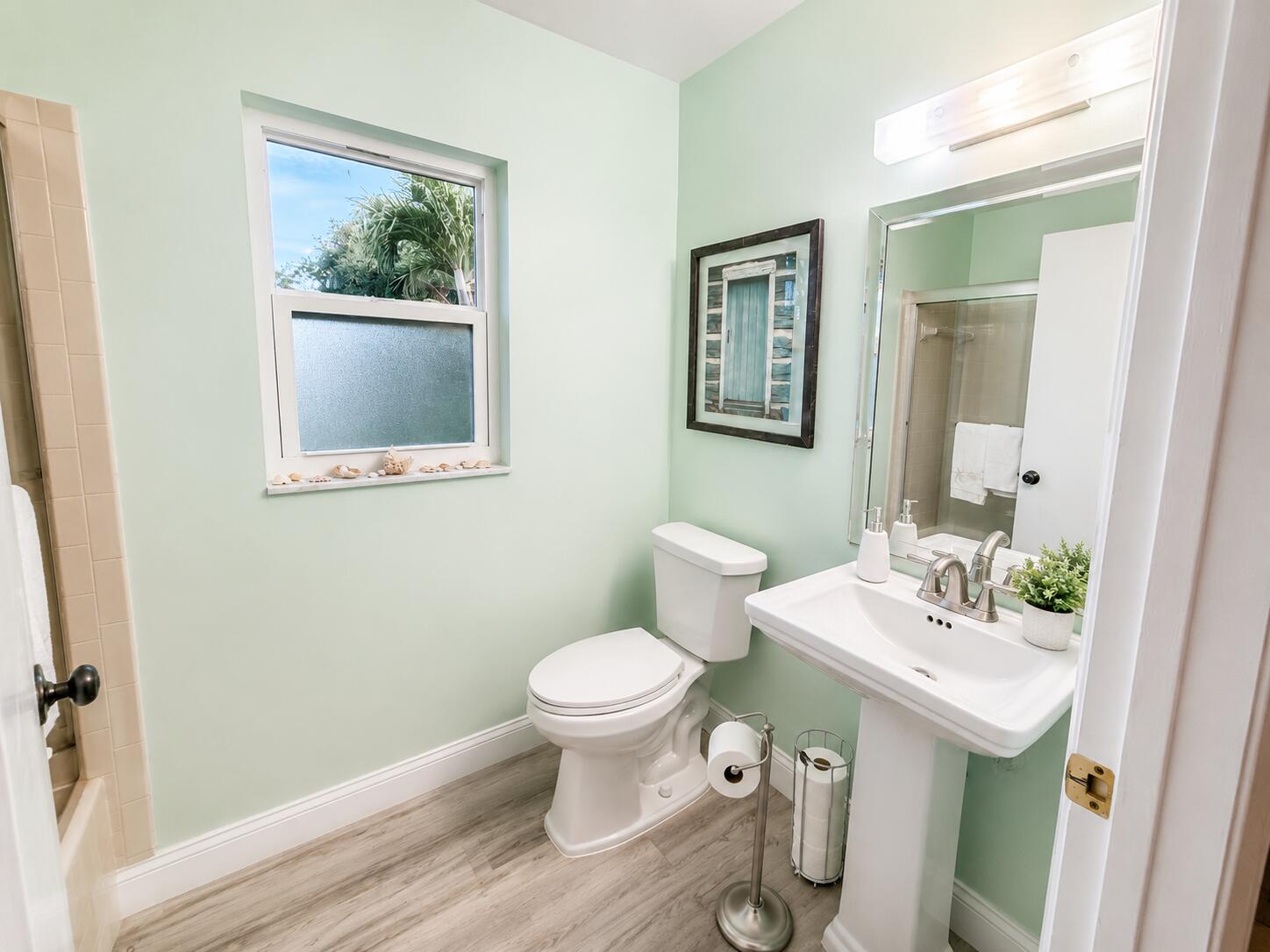 WHISPER WALK - Residential Lease