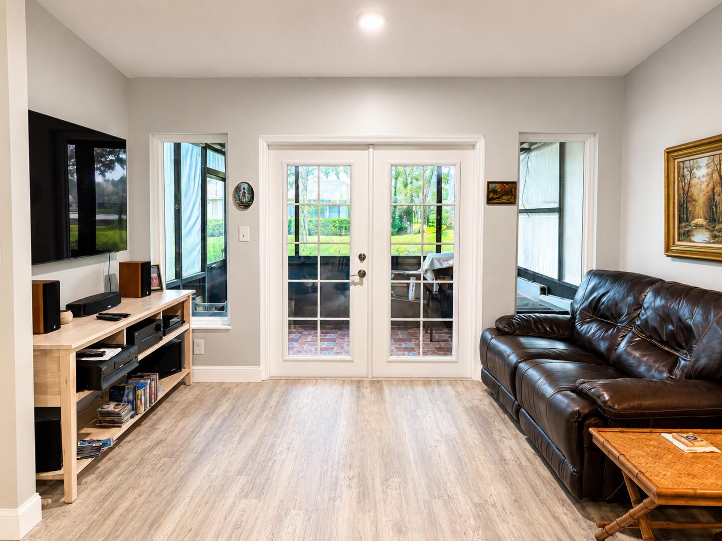WHISPER WALK - Residential Lease