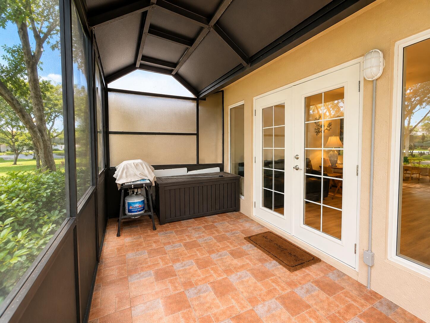 WHISPER WALK - Residential Lease