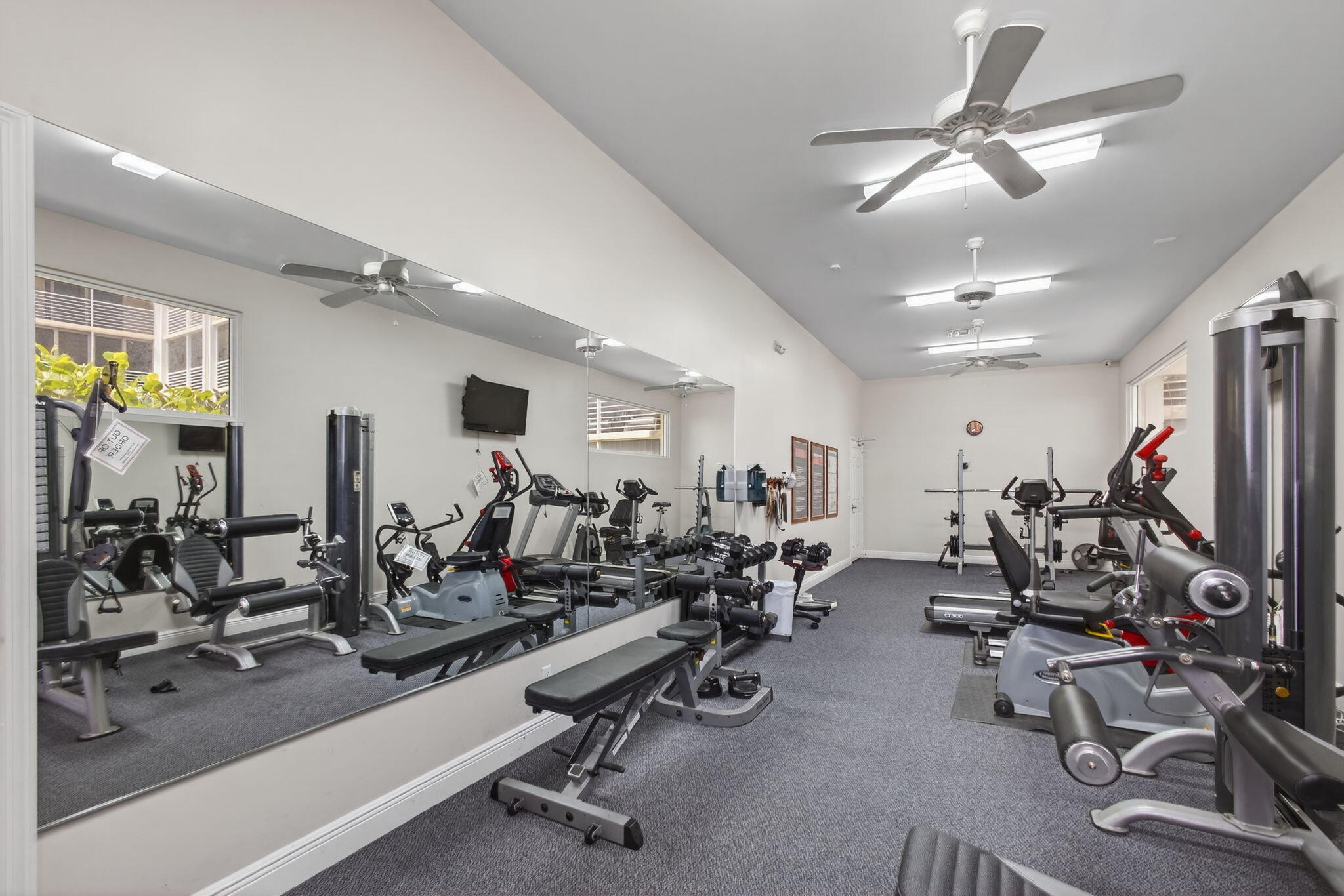 PARADISE HARBOUR CONDO - Residential Lease