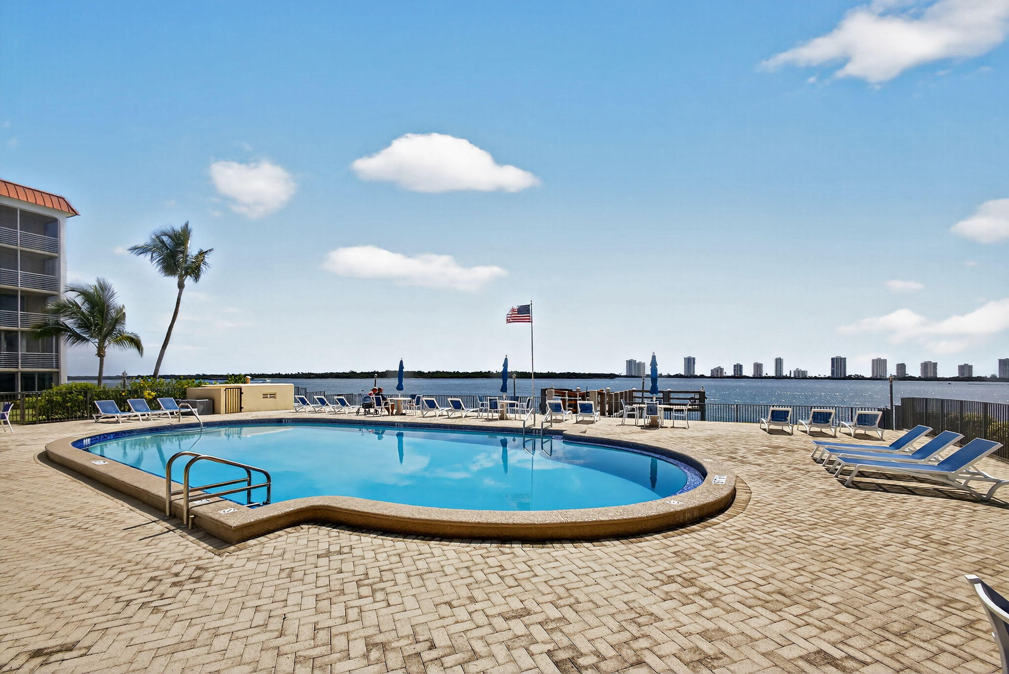 PARADISE HARBOUR CONDO - Residential Lease