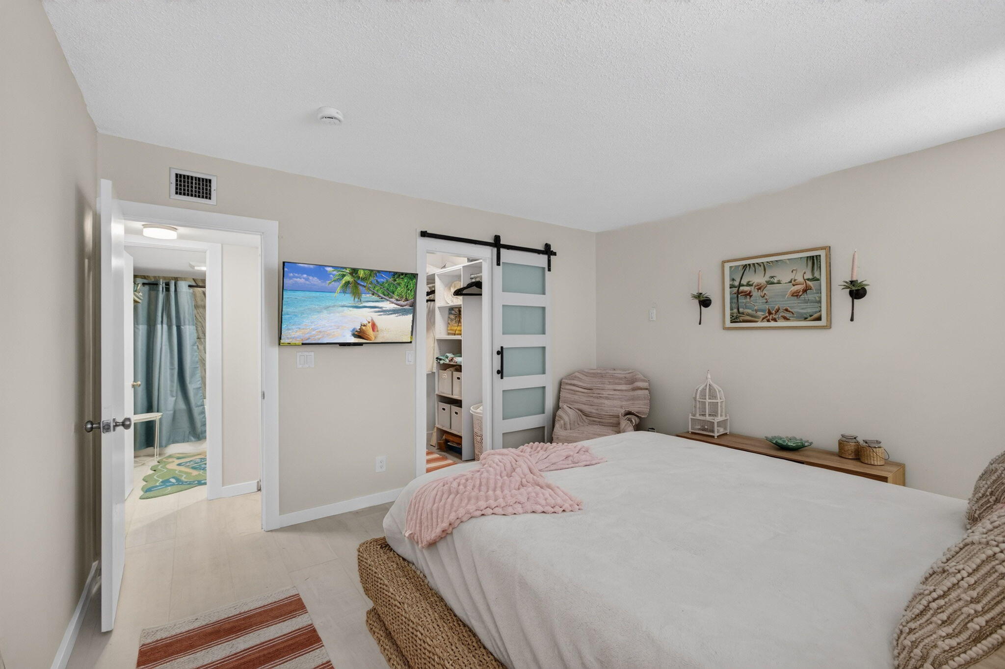 PARADISE HARBOUR CONDO - Residential Lease