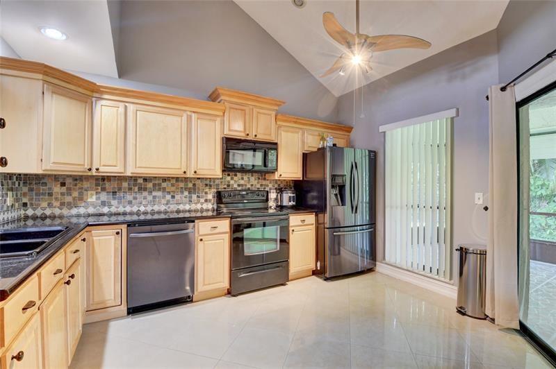 BOCA RIDGE PARK CONDO - Residential Lease