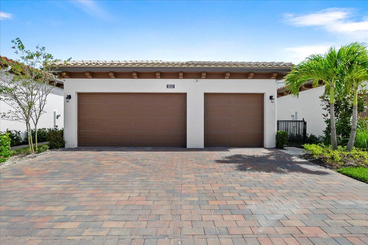 ALTON - Residential Lease