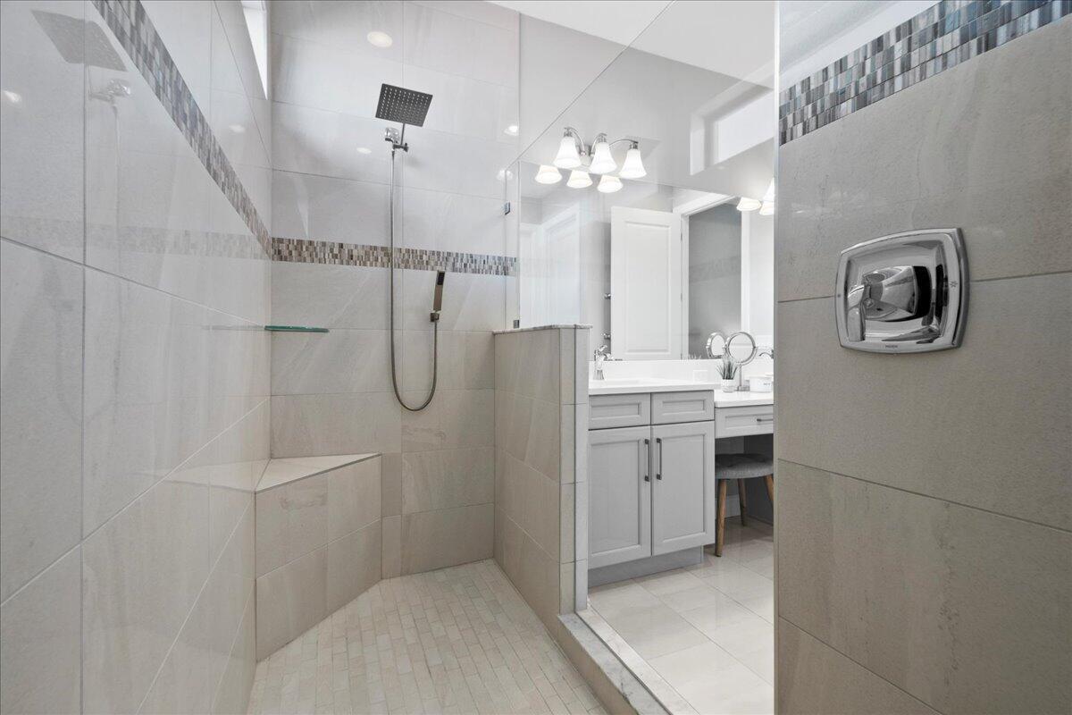 ALTON - Residential Lease