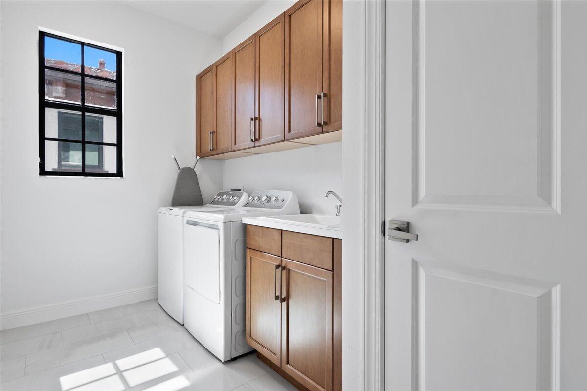 ALTON - Residential Lease
