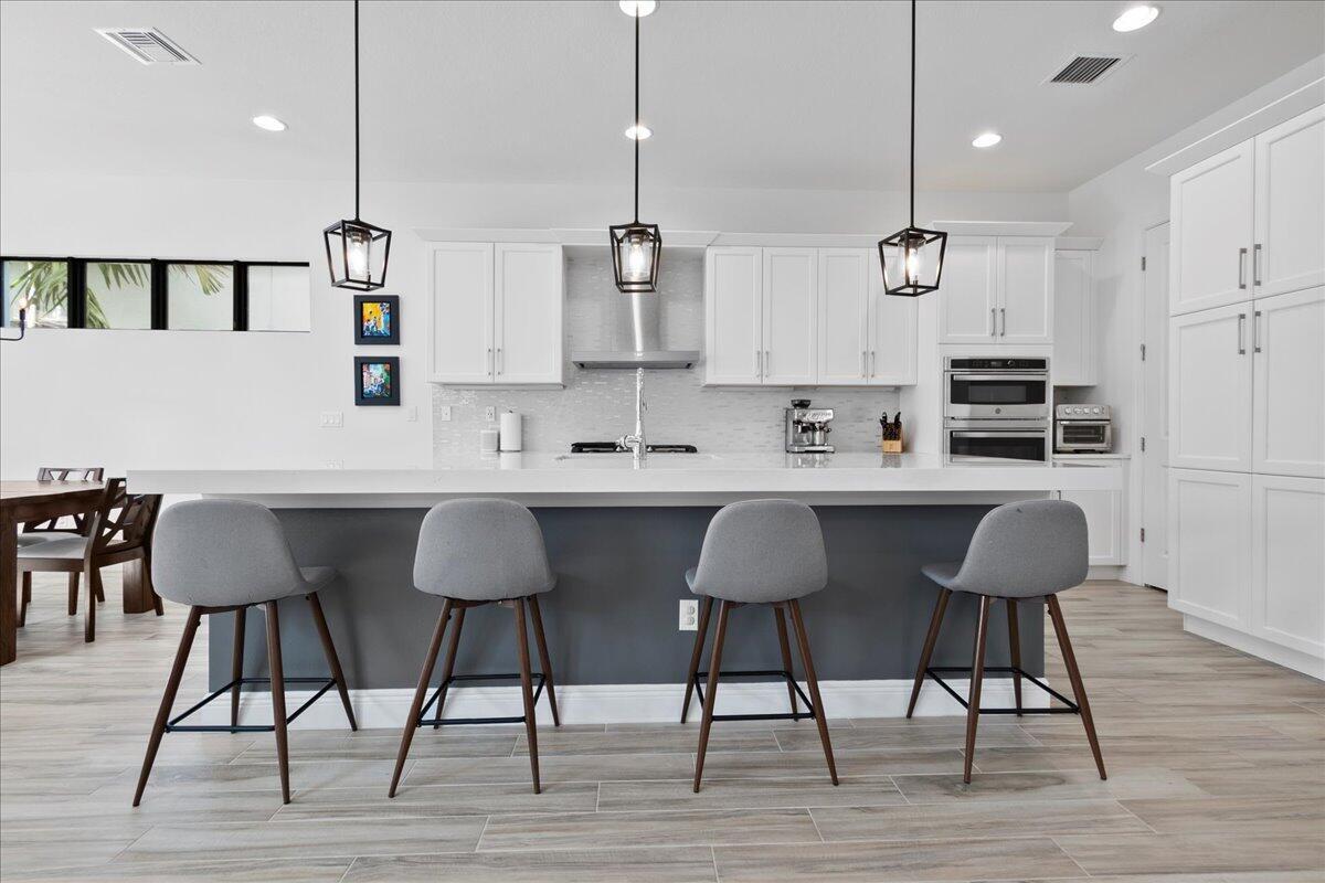 ALTON - Residential Lease