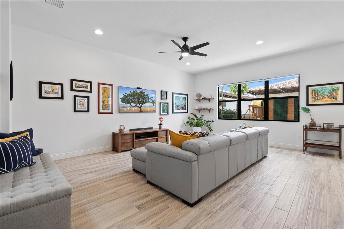 ALTON - Residential Lease