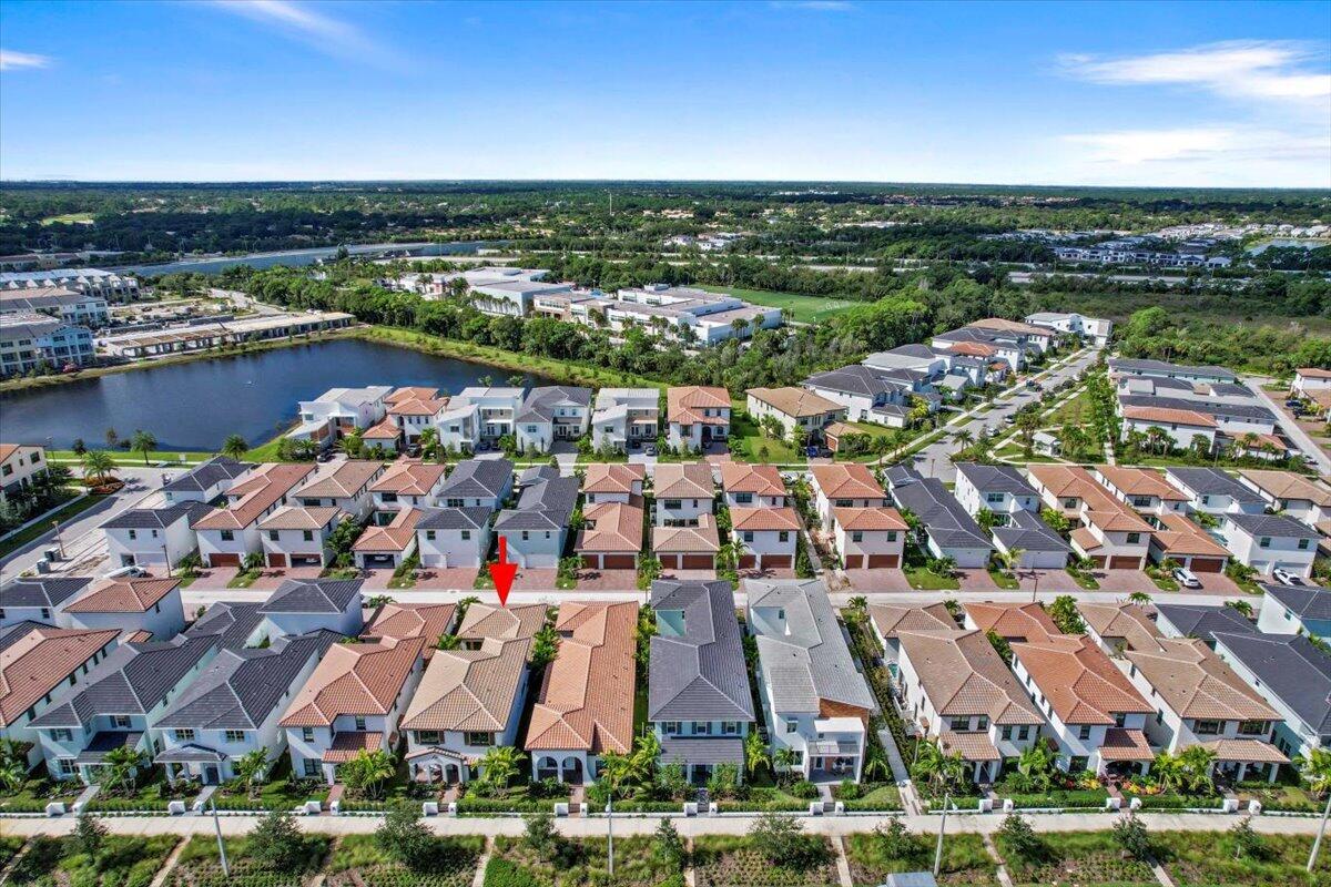 ALTON - Residential Lease
